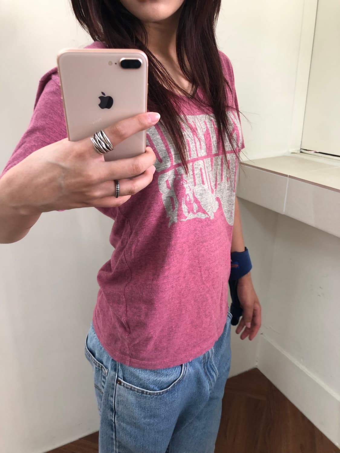 히스테릭 글래머 히스걸 V넥 티셔츠 상품이미지2