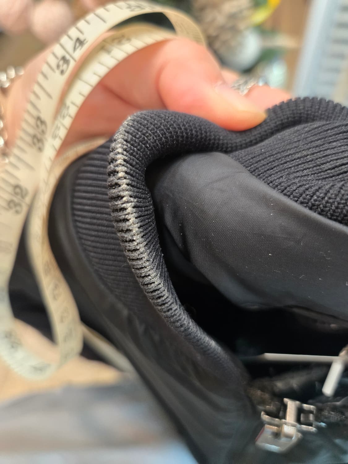 ​BOSS NFL 슈퍼볼 LVIII 한정판 블랙 봄버/패딩 자켓 상품이미지8