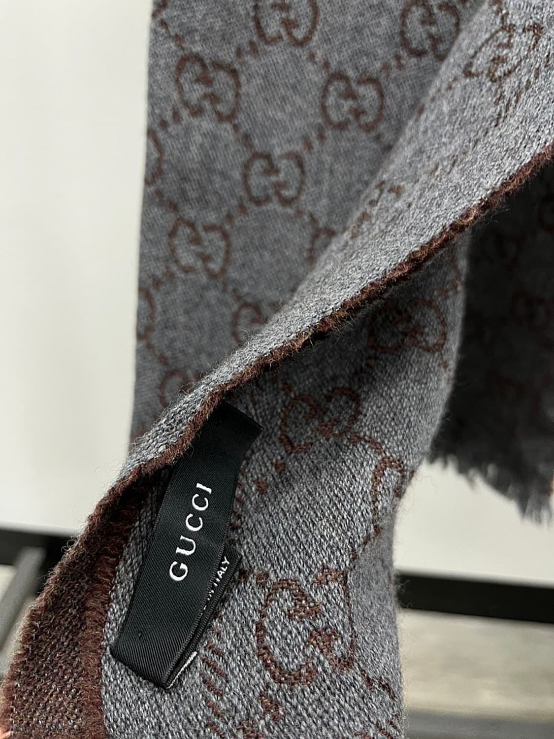 구찌 리버시블 GG로고 자가드 머플러  상품이미지4