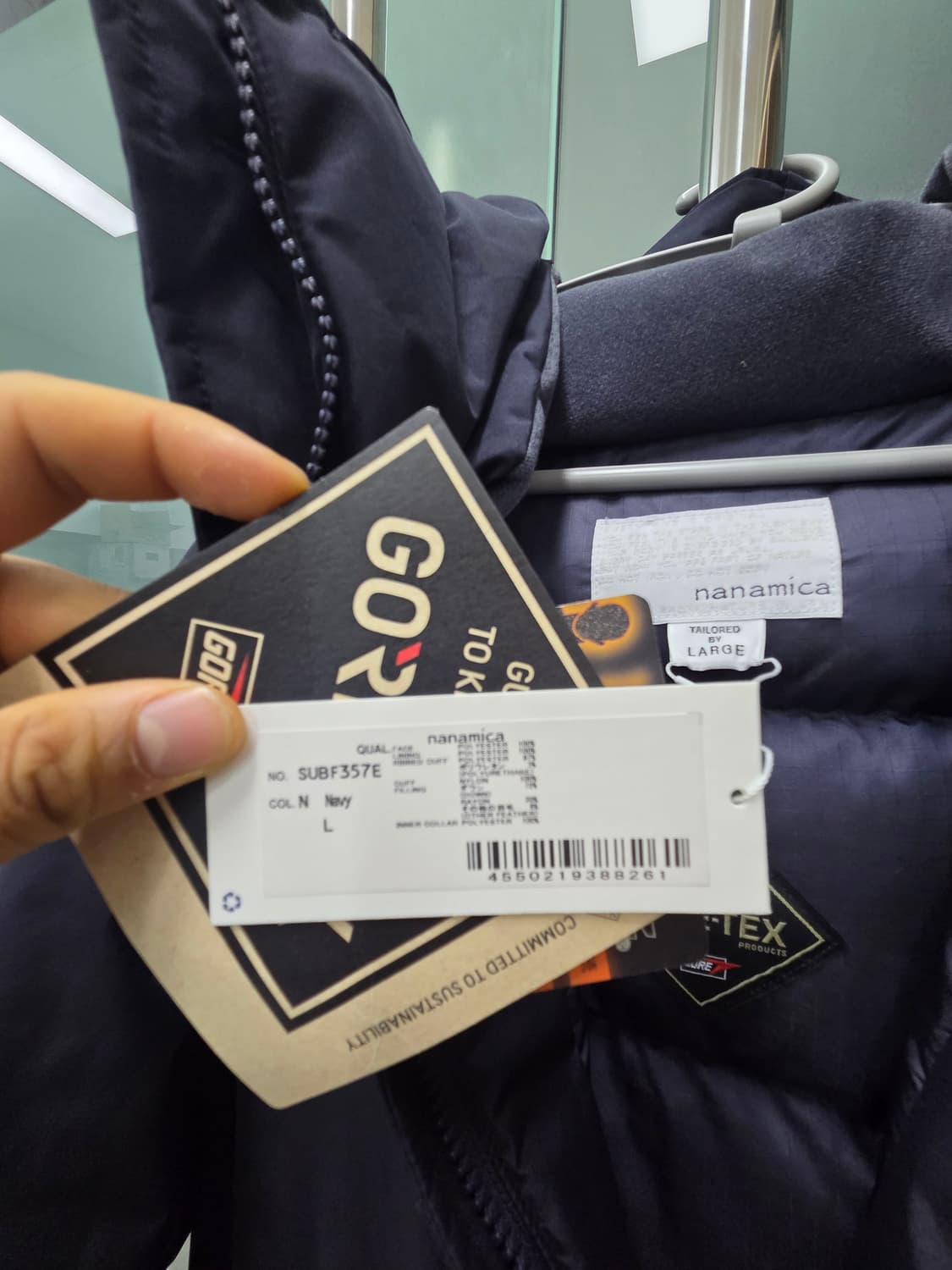 나나미카 고어텍스 다운 상품이미지3