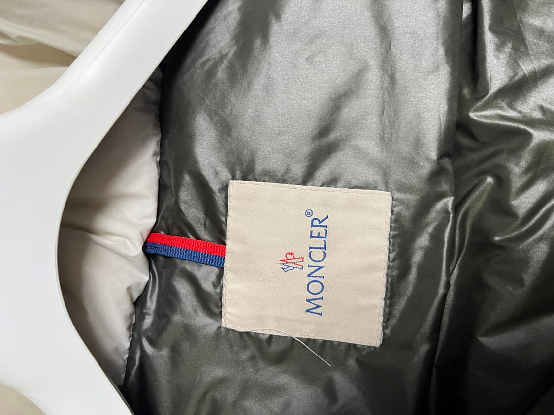 몽클레어케린치패딩정품 상품이미지3