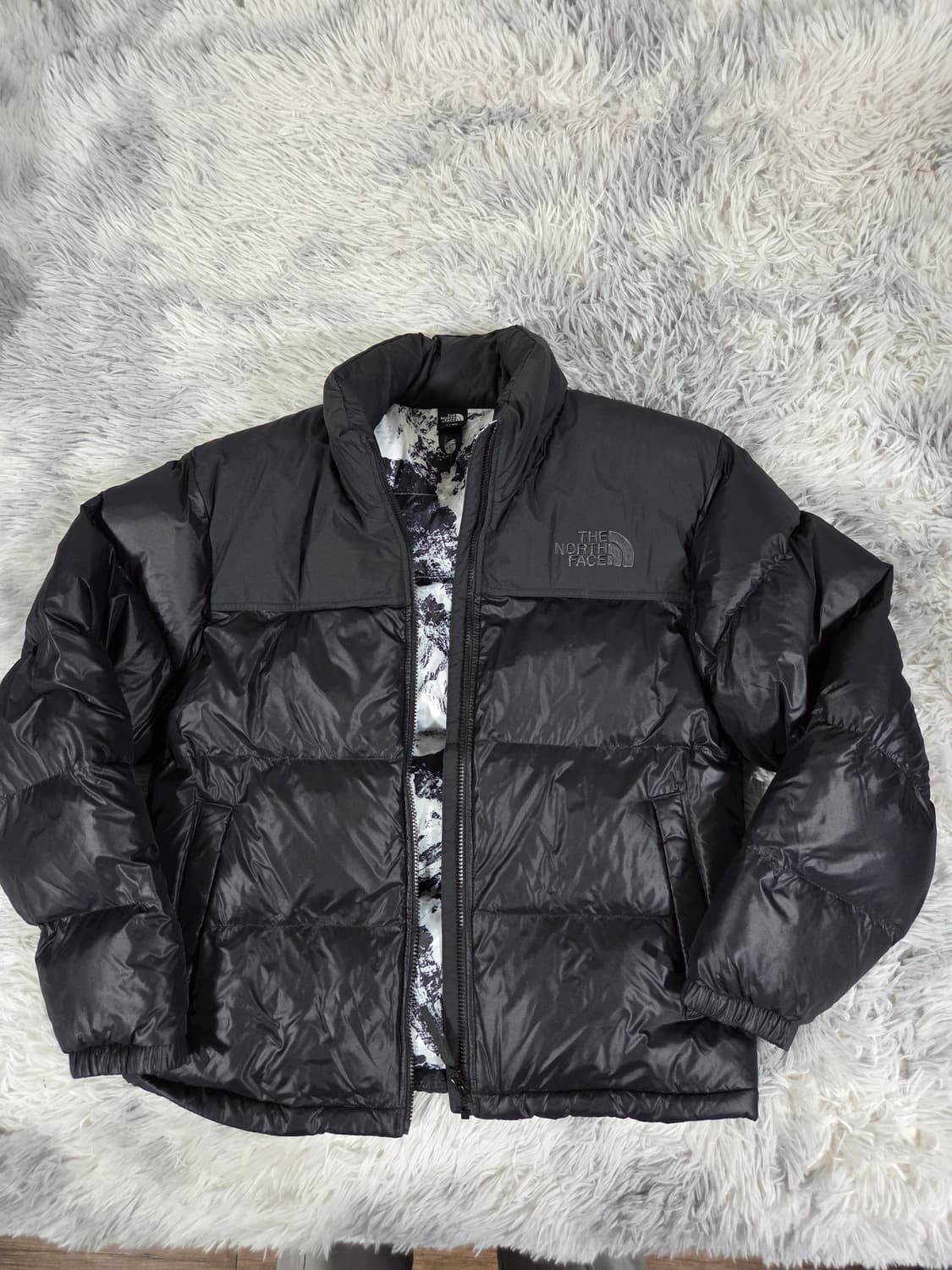 노스페이스 눕시 온볼 블랙 패딩 점퍼 상품이미지1