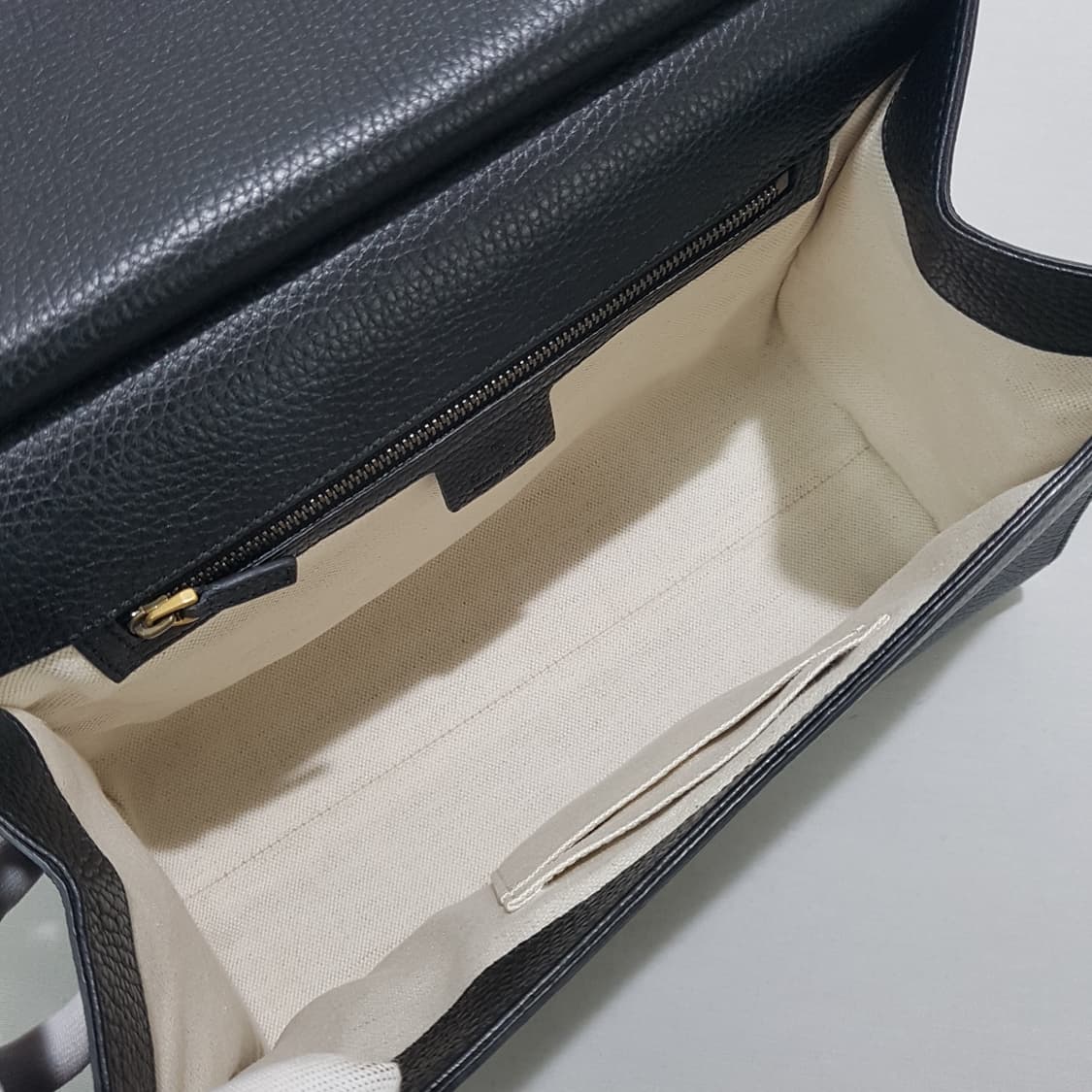 구찌 GG 마몬트 스몰 탑핸들 토트백 421890 상품이미지9