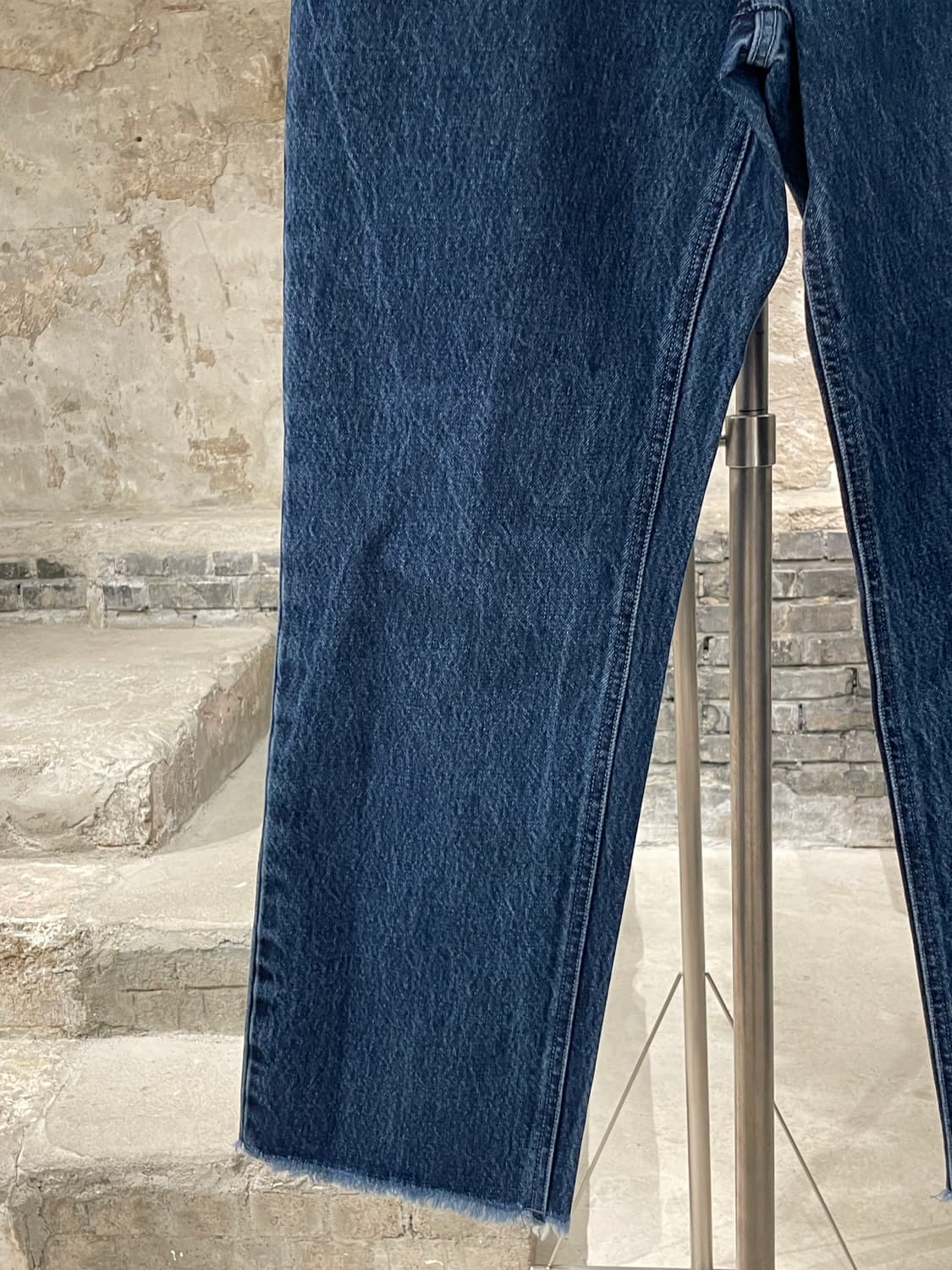 라프 시몬스 21S/S 픽쳐 패치 크롭드 데님 팬츠 상품이미지4