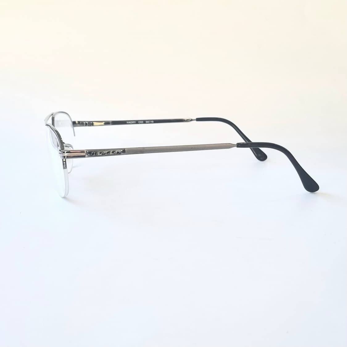 데드스탁 레트로와 모던함이 섞인 투브릿지 반무테 안경 485 상품이미지6