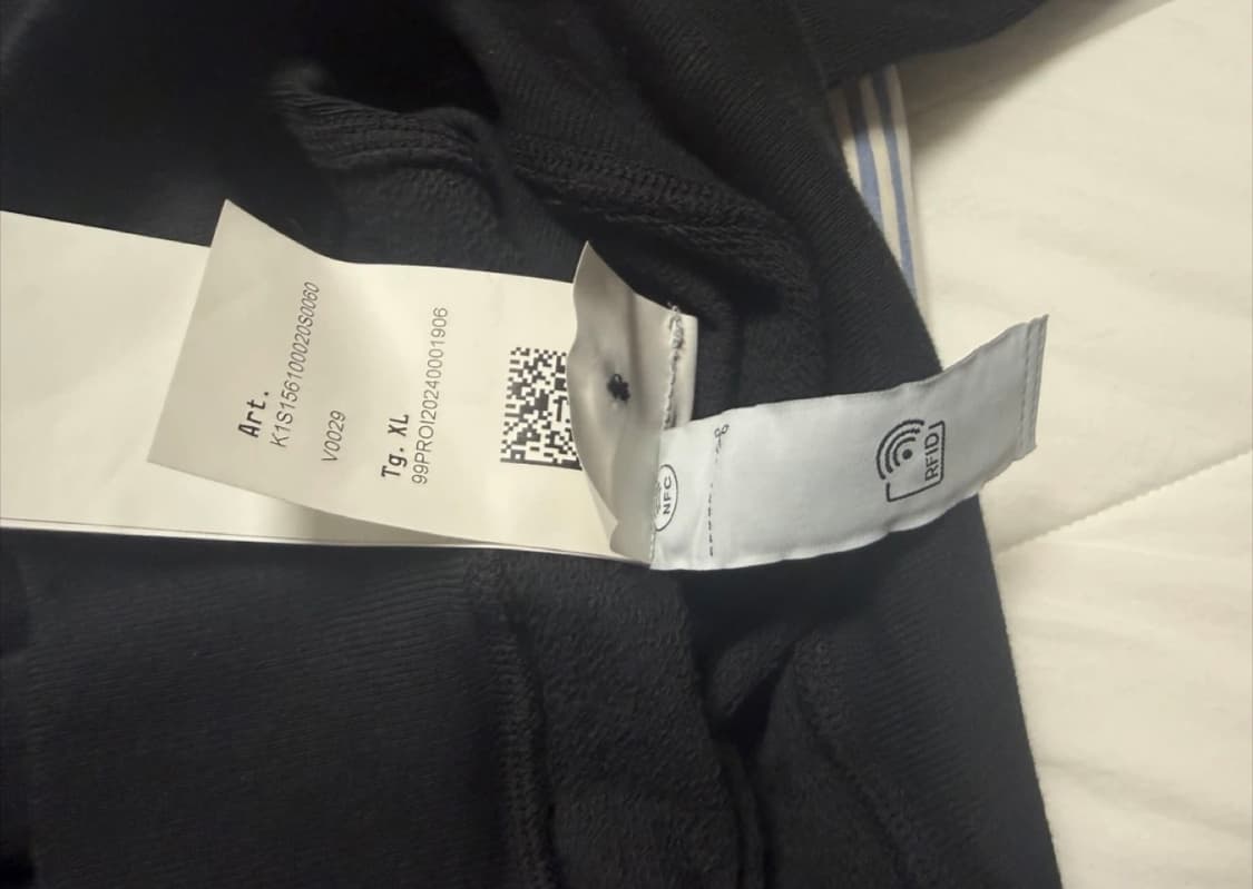 스톤아일랜드 25ss 크루넥 스웨트 셔츠 블랙 상품이미지8