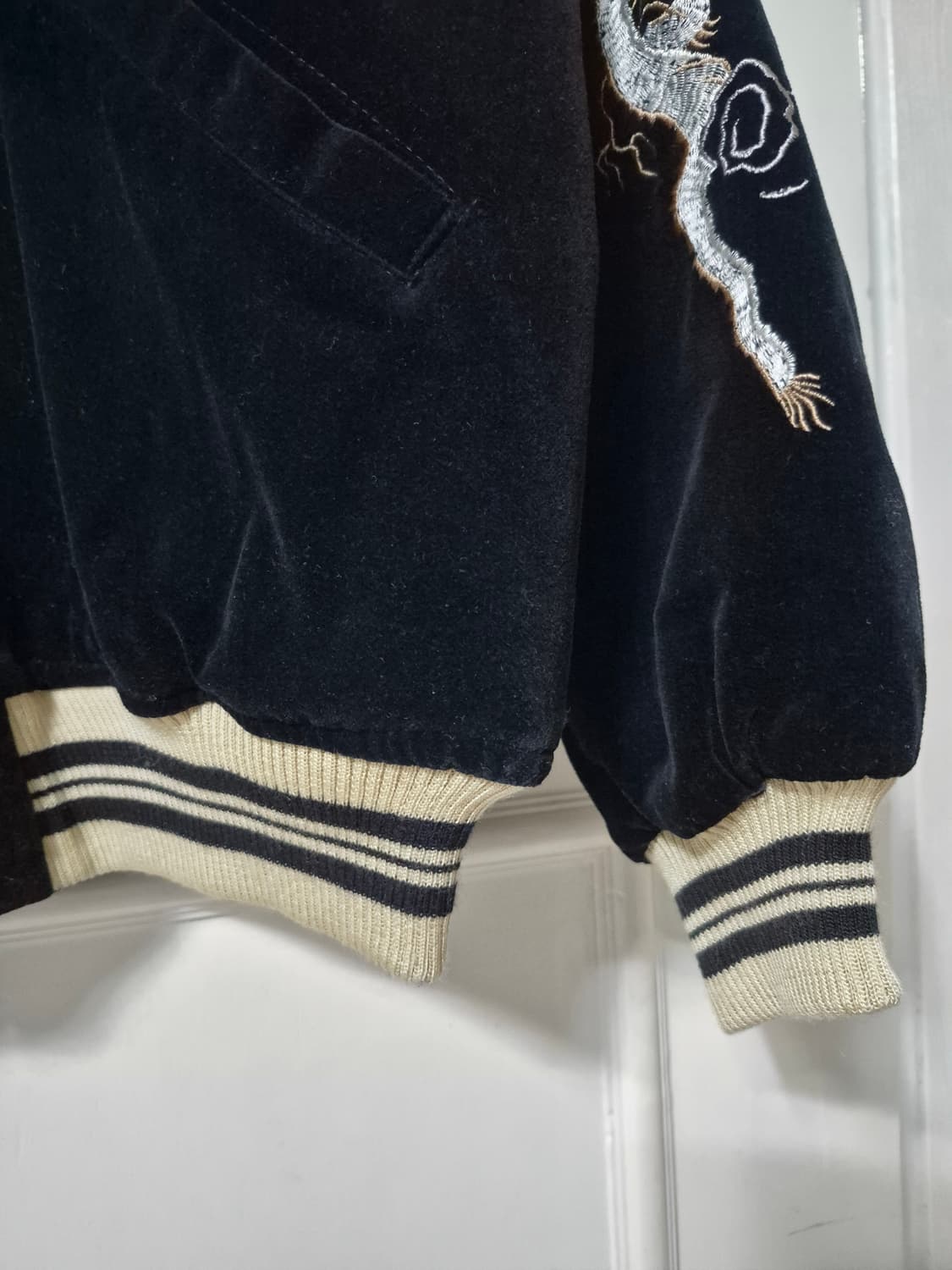 (F) 험버 벨벳 자수 스카쟌 백호 상품이미지6