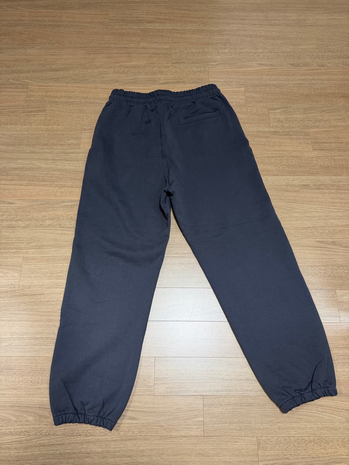 [L] 키스 kith 그레이 스웻 팬츠 상품이미지7