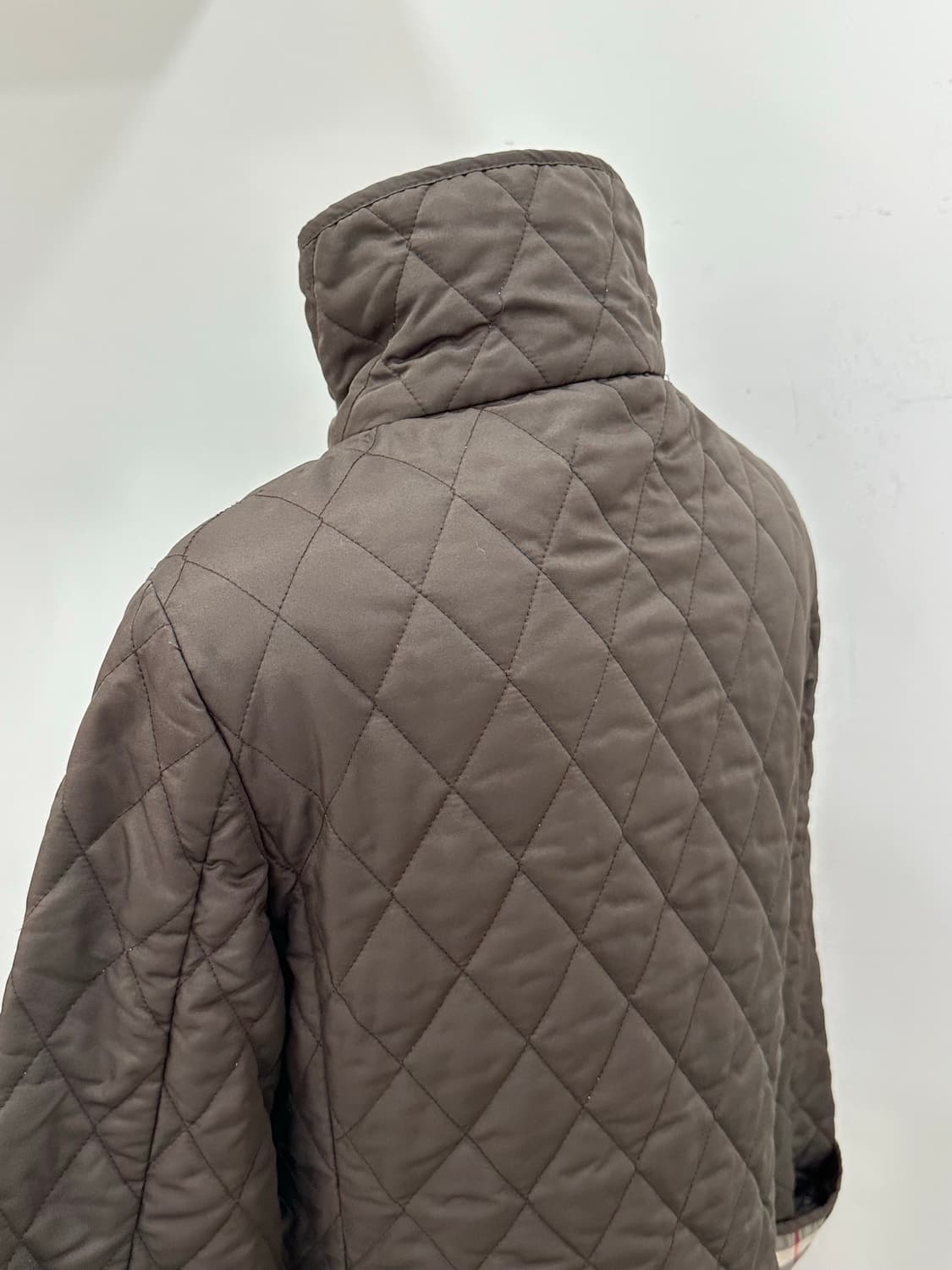 버버리 퀼팅 자켓 상품이미지5