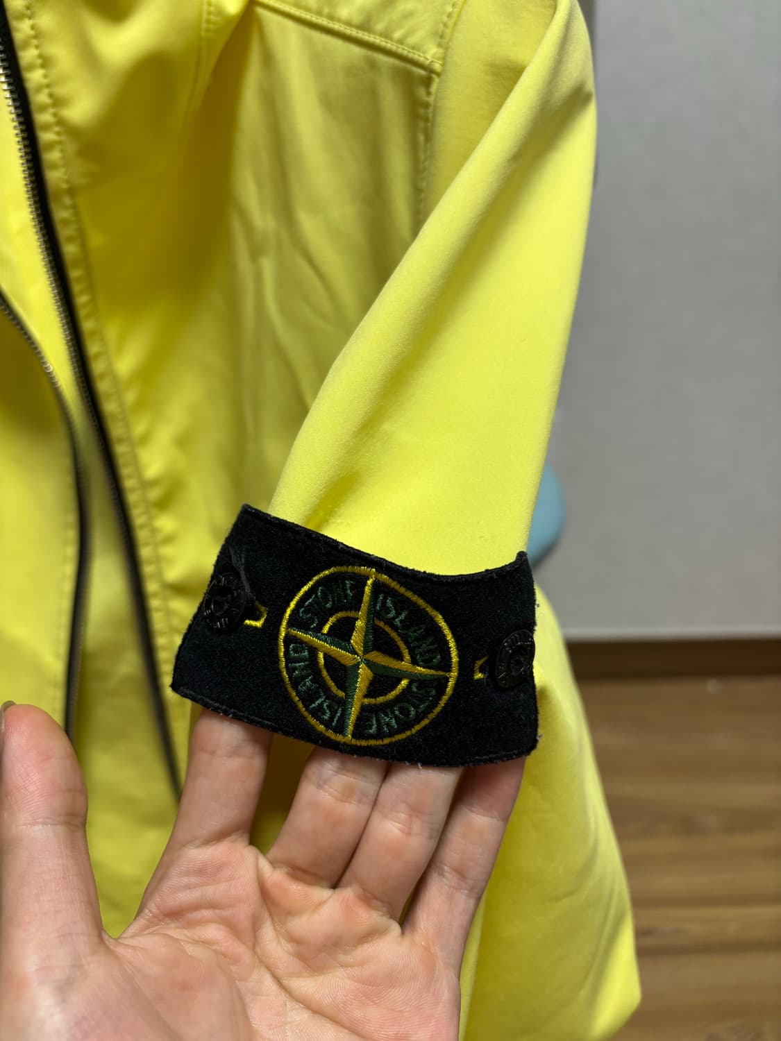 스톤아일랜드 소프트쉘 상품이미지2