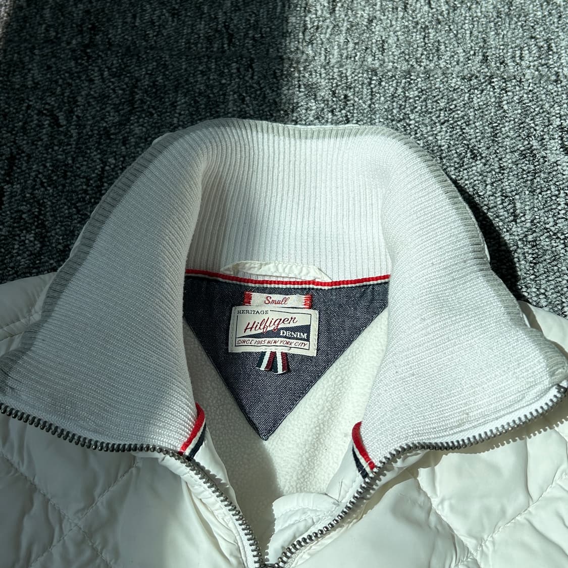 타미힐피거 화이트 퀄팅 패딩 베스트 상품이미지4