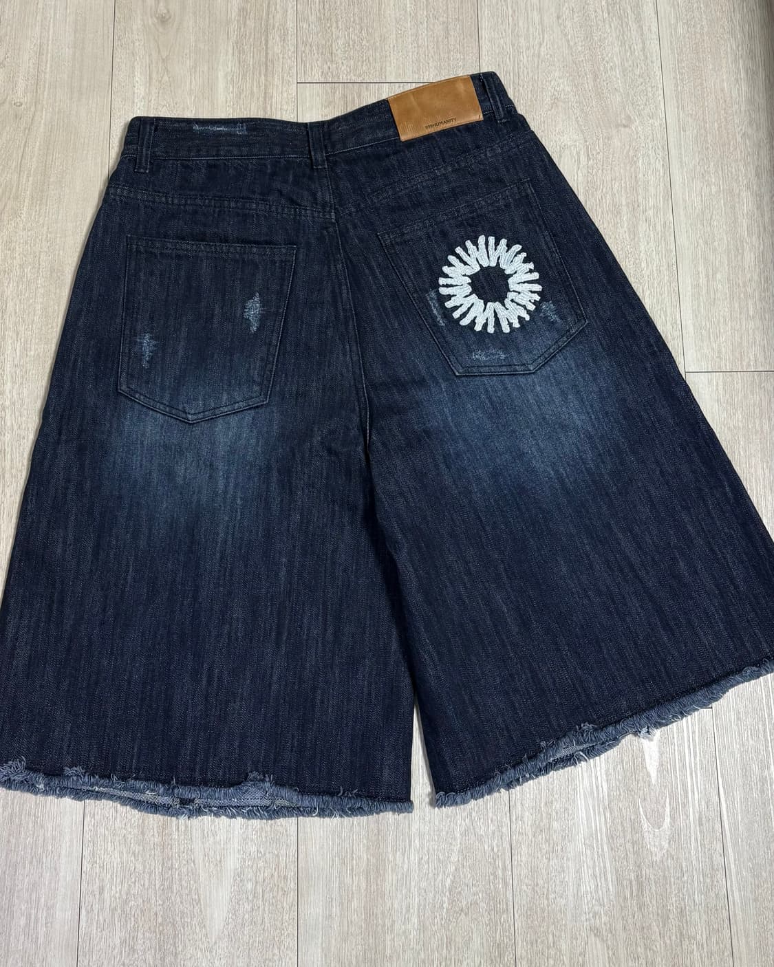 [2(M)]999휴머니티 데님 버뮤다 팬츠 인디고 상품이미지4