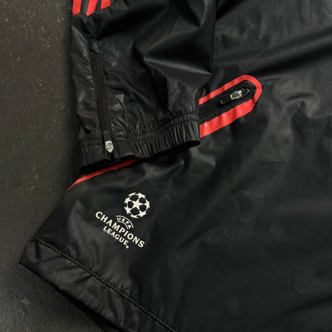 100 아디다스 AC밀란 챔스 바람막이  상품이미지4