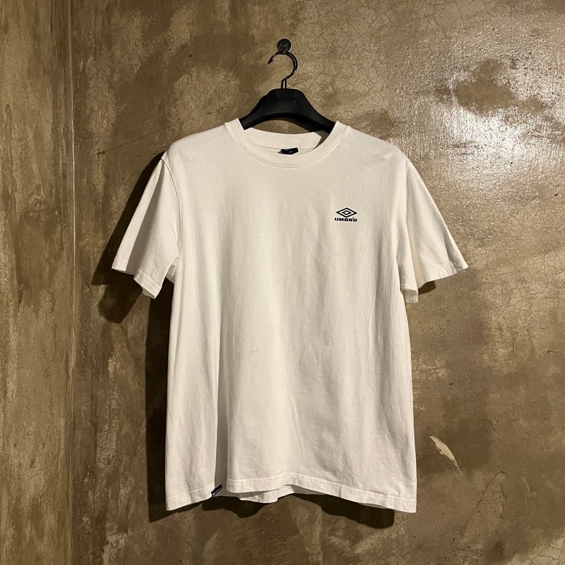 엄브로 라운드 반팔티 상품이미지1