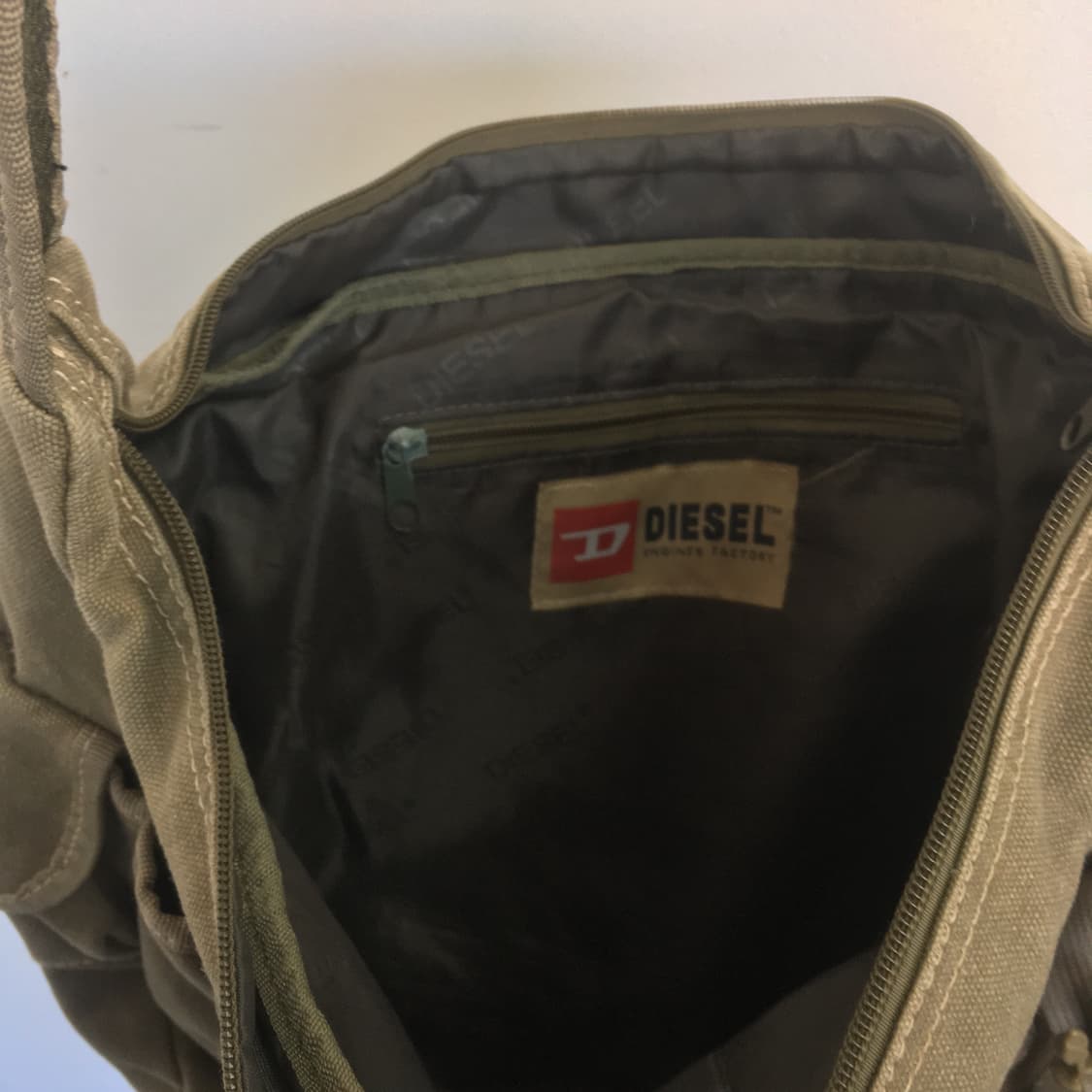 디젤 빈티지 크로스백 상품이미지9