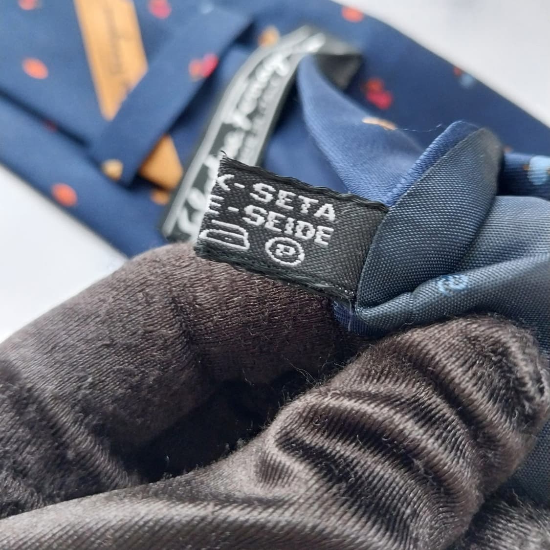 살바토레 페라가모 실크 패턴 넥타이 9.7cm A+등급 K2026 상품이미지9