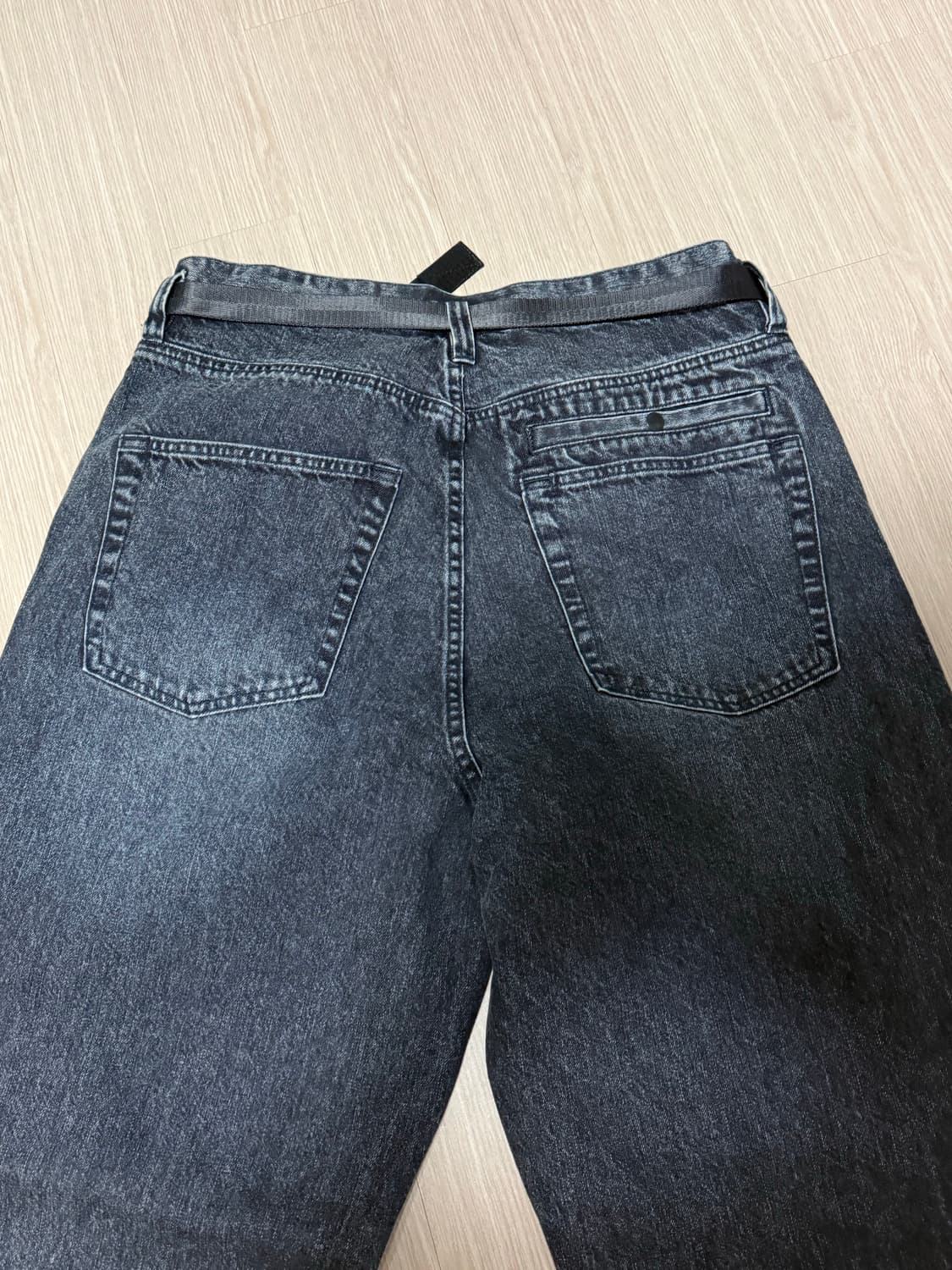 [2] 25AW 모이프 와이드 벨티드 6p 데님 청바지 스모키 인디고 상품이미지8