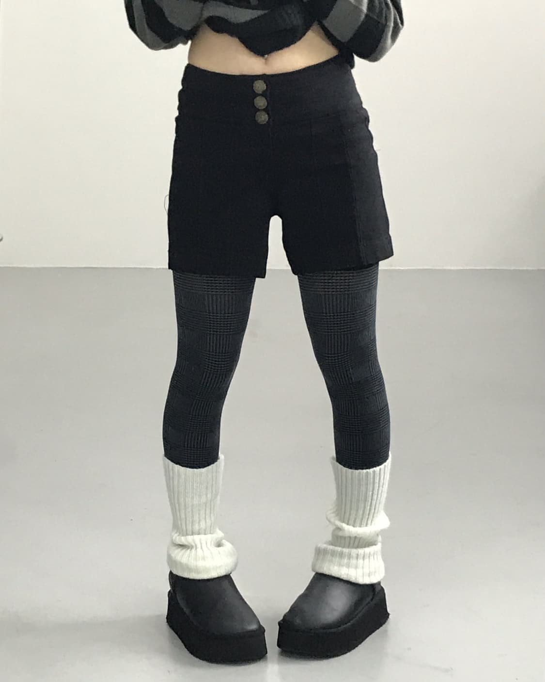 Vintage Black Rayon Shorts 상품이미지2