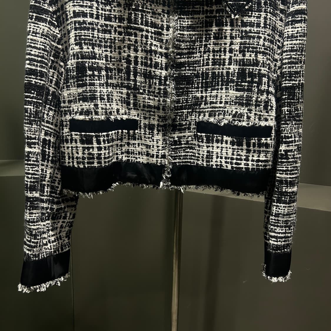 프라다 나일론 후드 트위드 자켓 상품이미지3