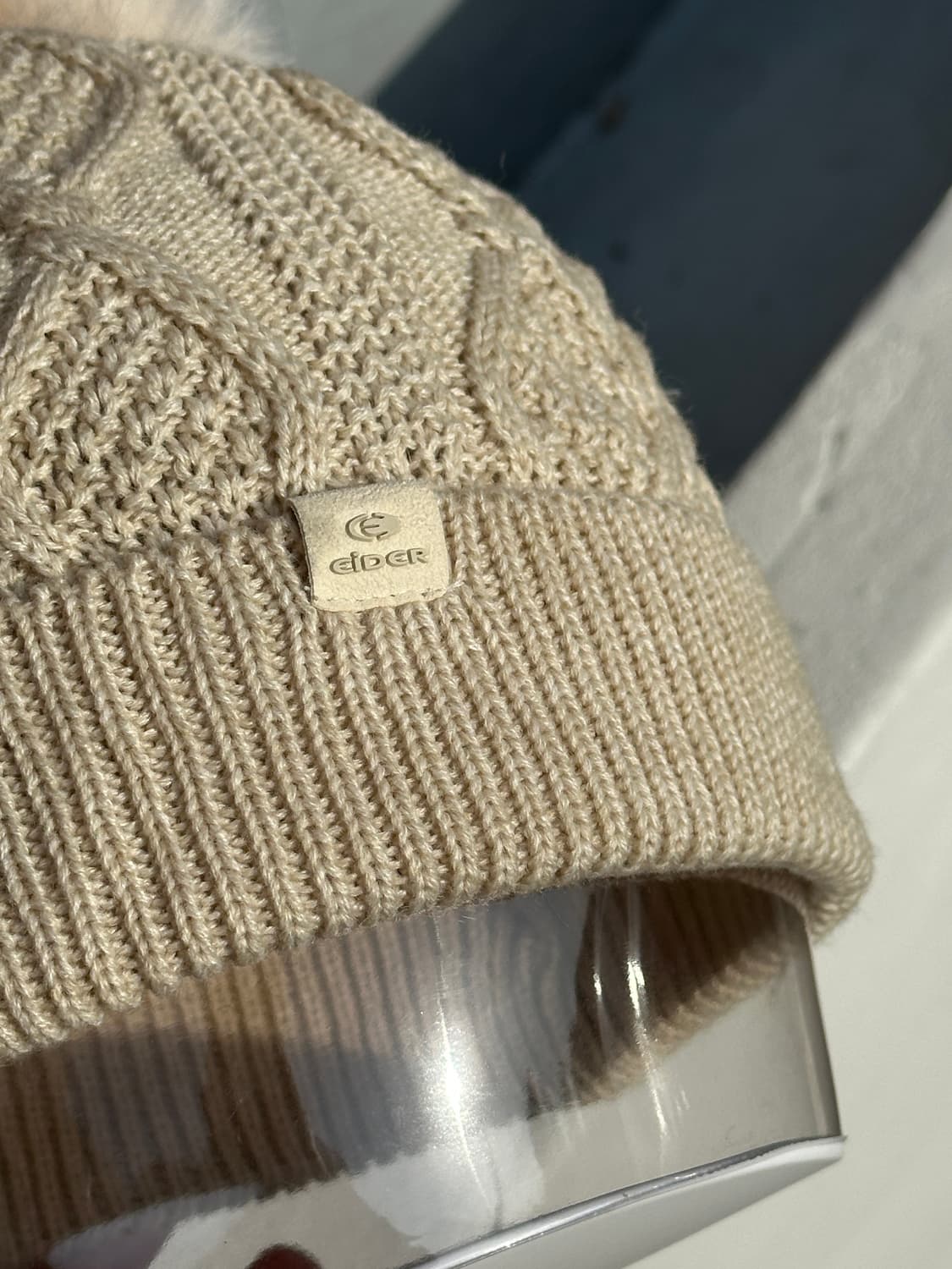 [M] 아이더 베이지 케이블 폼폼 비니 모자 상품이미지4