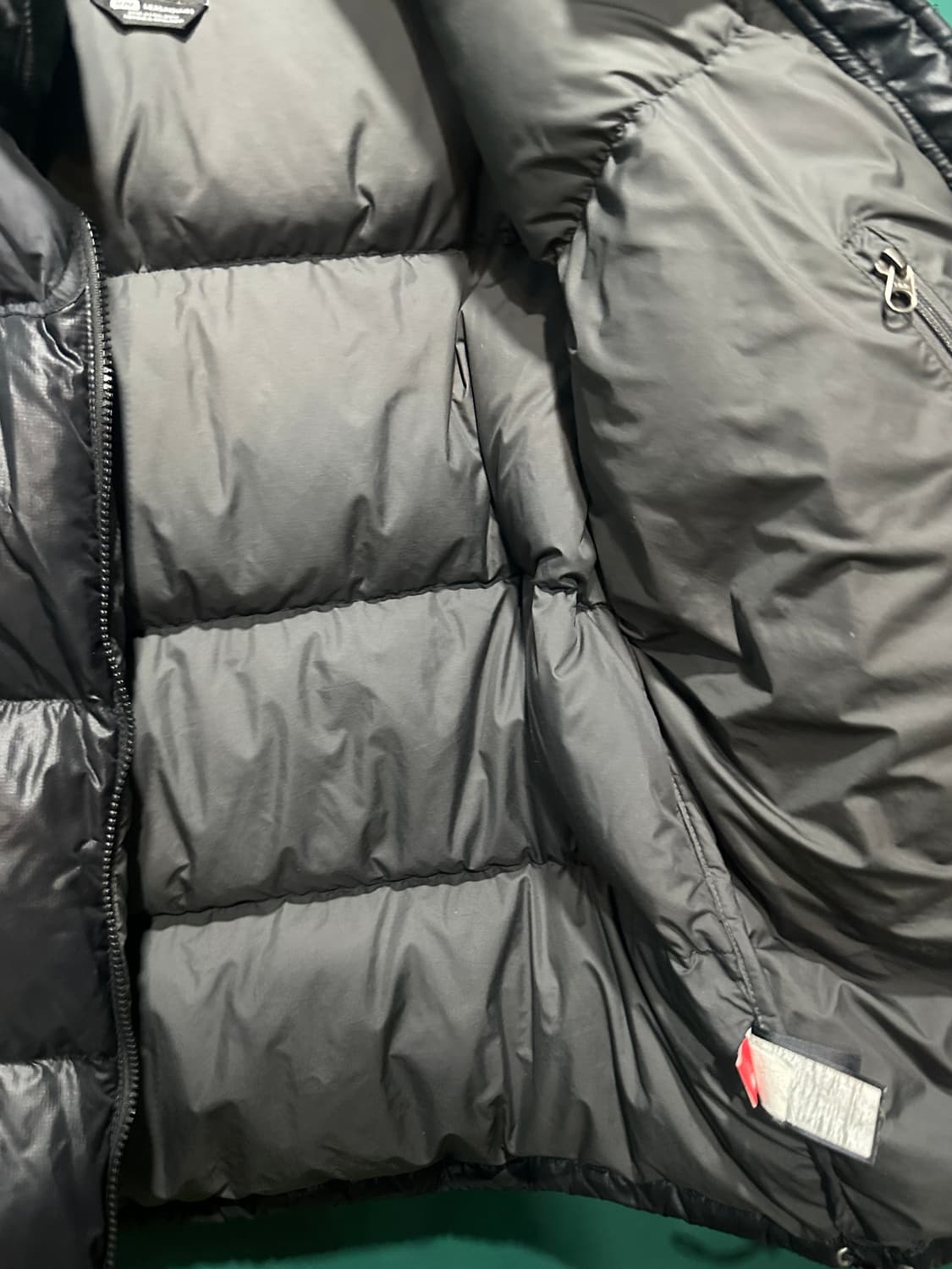 노스페이스700 눕시 패딩 블랙M 상품이미지4