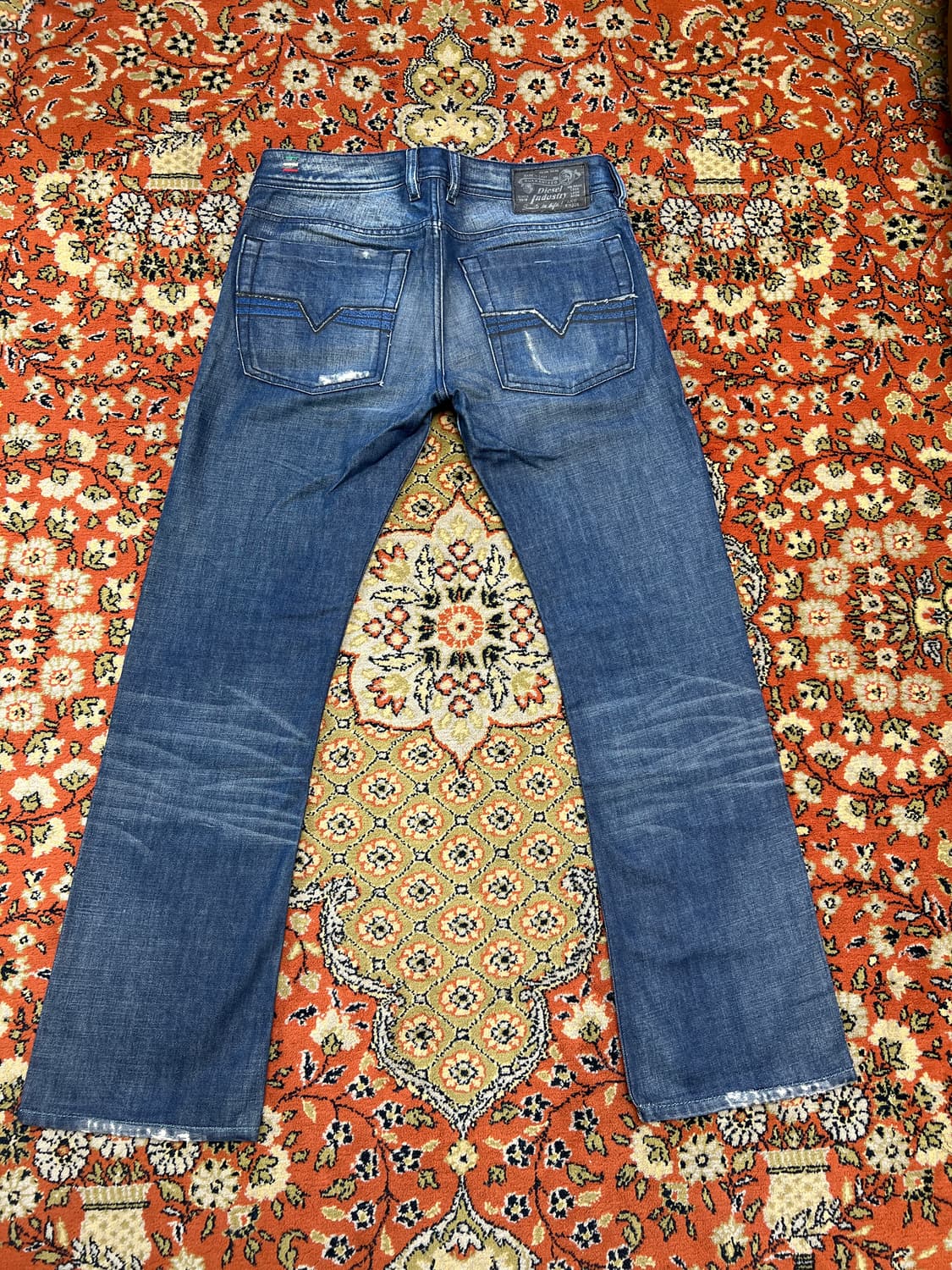 [30] 디젤 자탄 플레어 부츠컷 데님 팬츠 상품이미지2