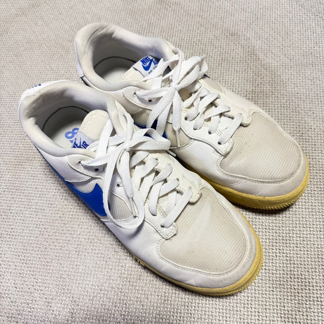 나이키 에어포스1 흰/파 스니커즈 상품이미지3