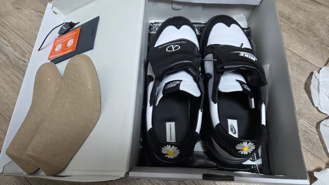 285 ) 나이키 x 피스마이너스원 권도1 블랙 앤 화이트 상품이미지2