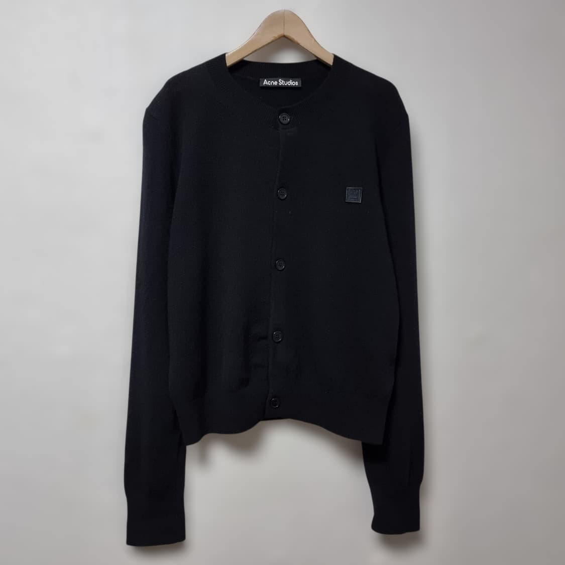 아크네 스튜디오 페이스 로고 가디건 100 상품이미지1