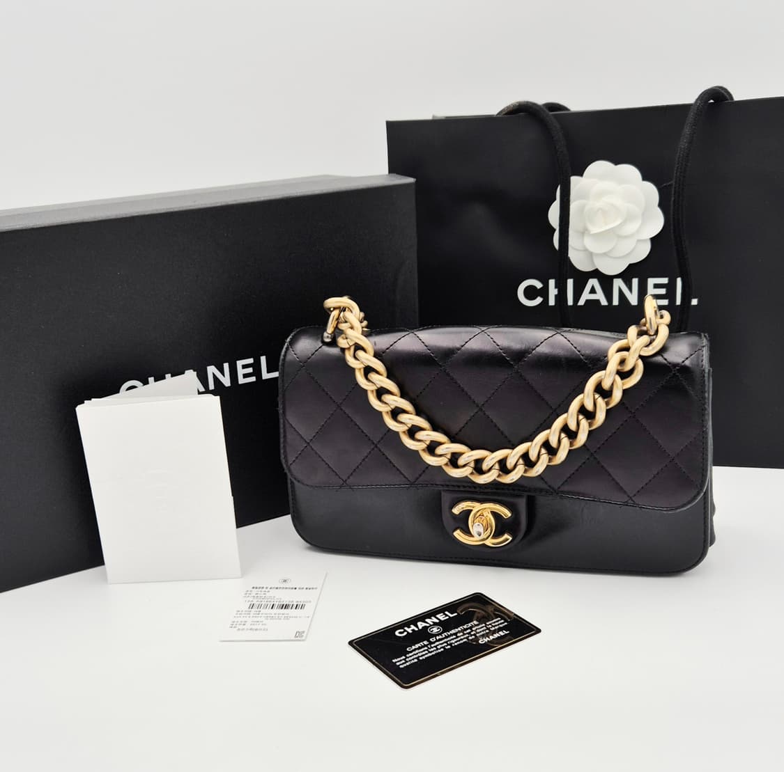 샤넬 플랩 아코디언 금장 체인 숄더백 상품이미지1