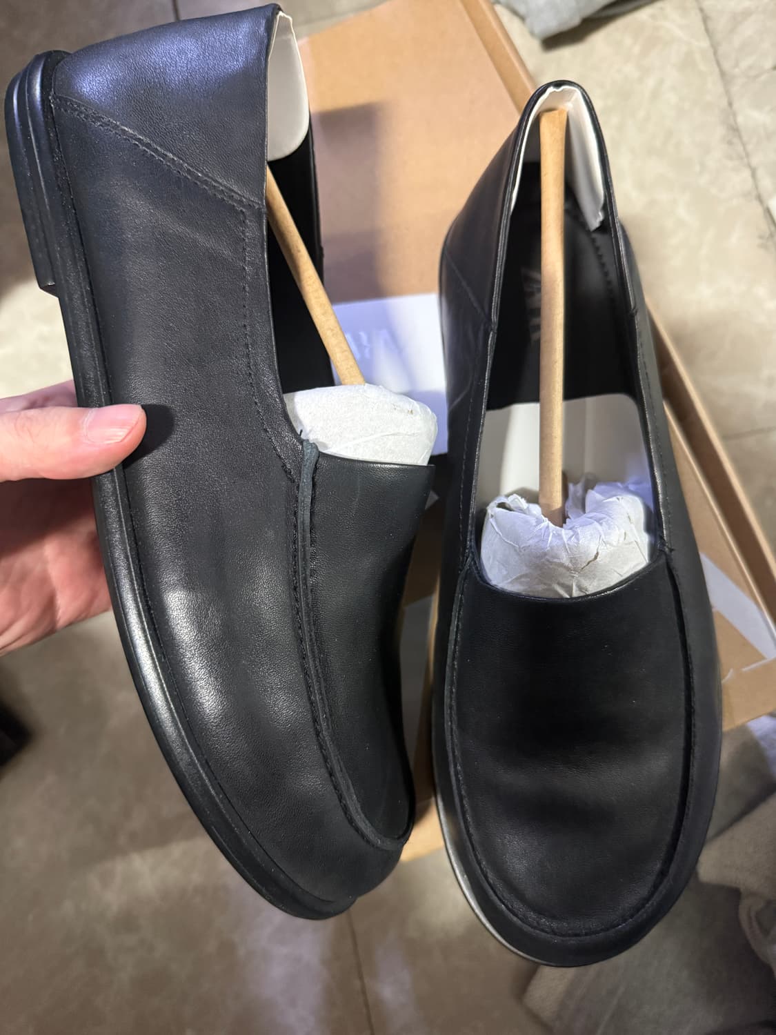 41사이즈 자라 레더 로퍼 2623/520 상품이미지1