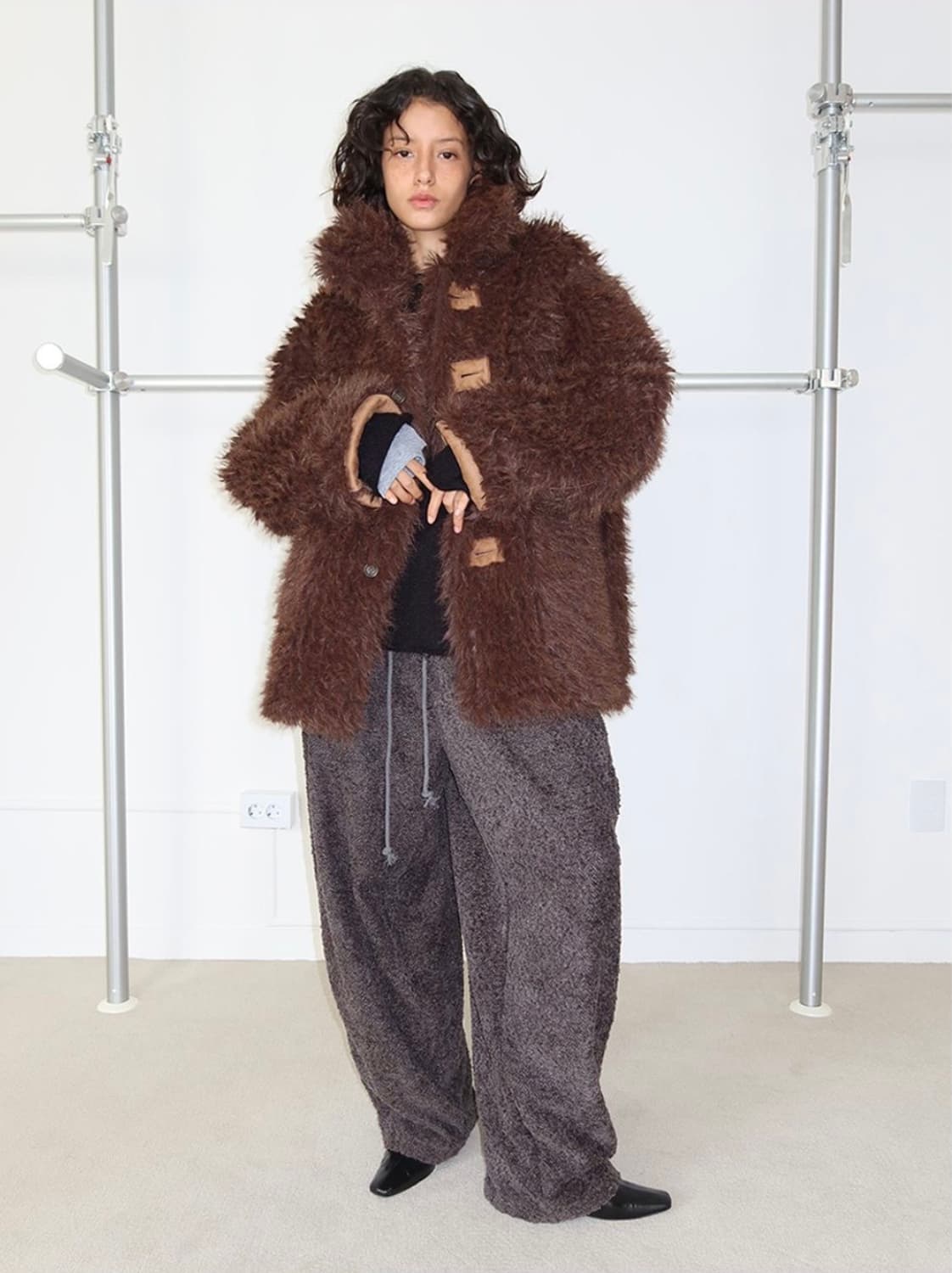 엠엠엠 - Reversible Fur Shearling Jacket 상품이미지1