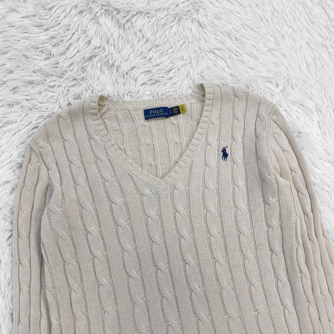 폴로 랄프로렌 포니 로고 브이넥 케이블 니트 베이지 상품이미지3