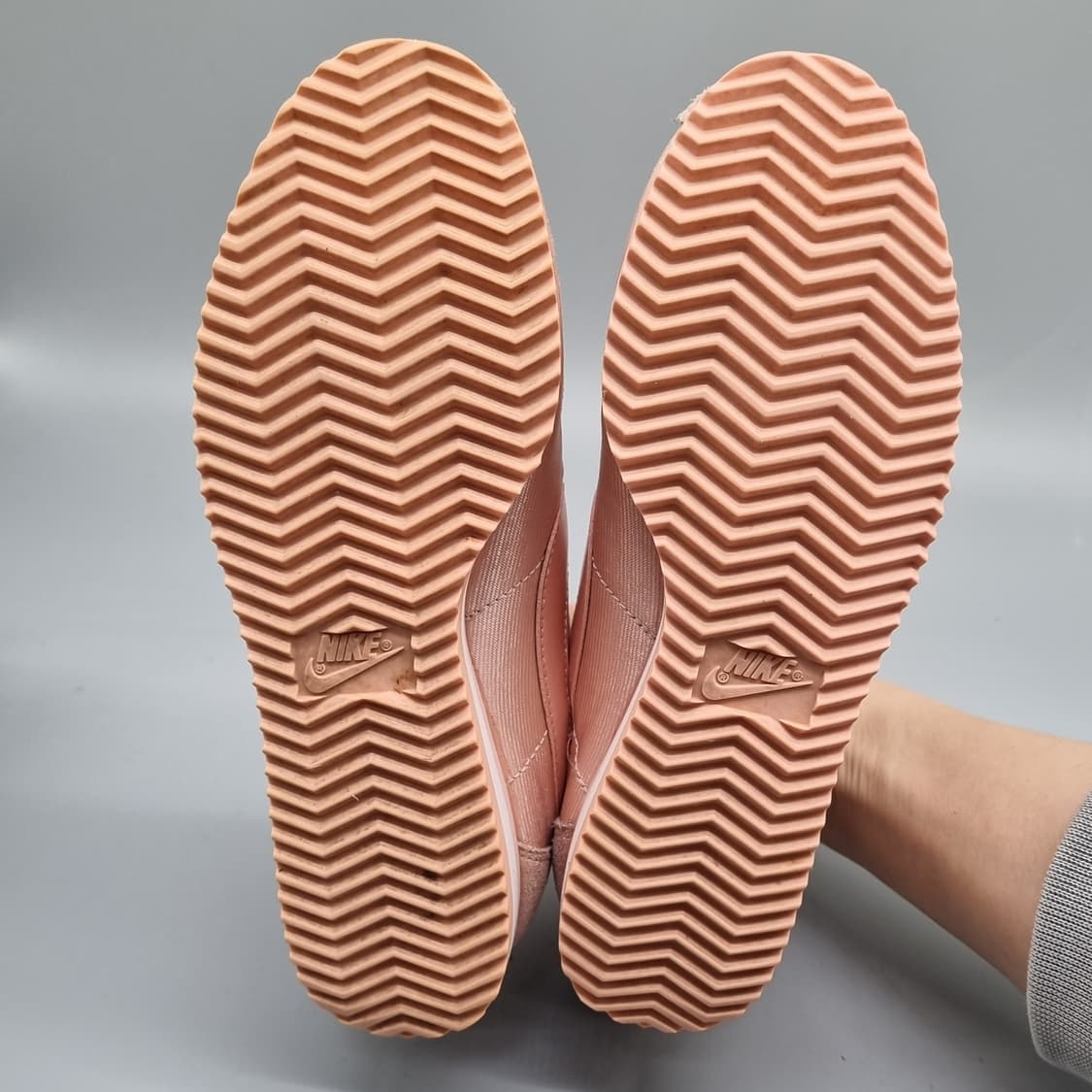 나이키 코르테즈 핑크 여성운동화230 상품이미지3