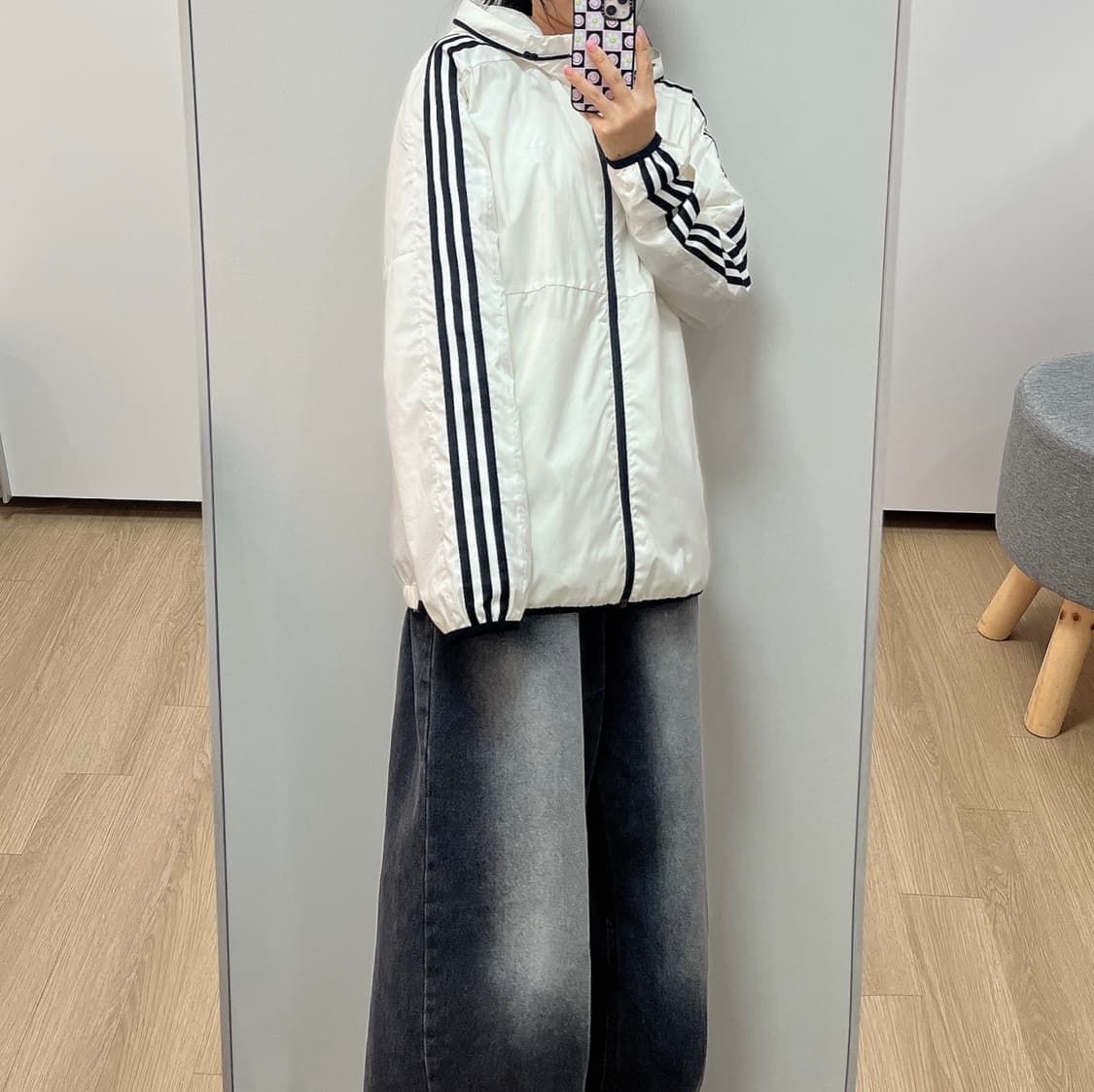 아디다스 화이트 블랙 후드 바람막이 자켓 상품이미지1