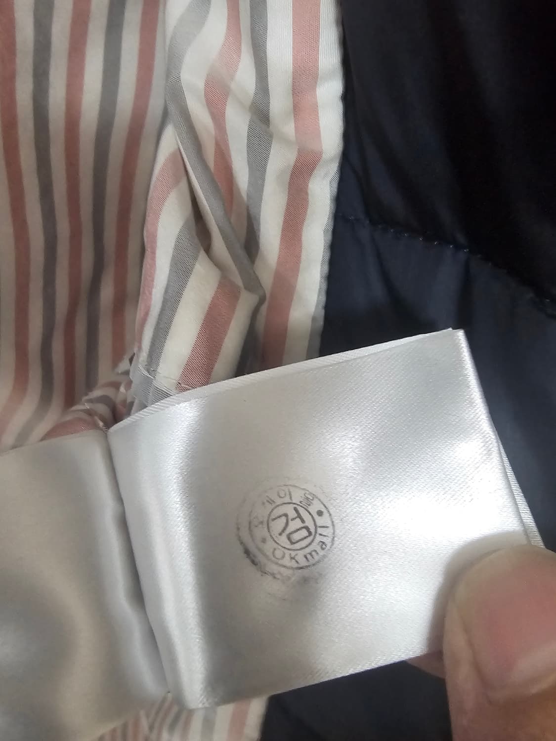 톰브라운 23fw 사선완장 다운 패딩 코트(최상급/오케이몰정품) 상품이미지9