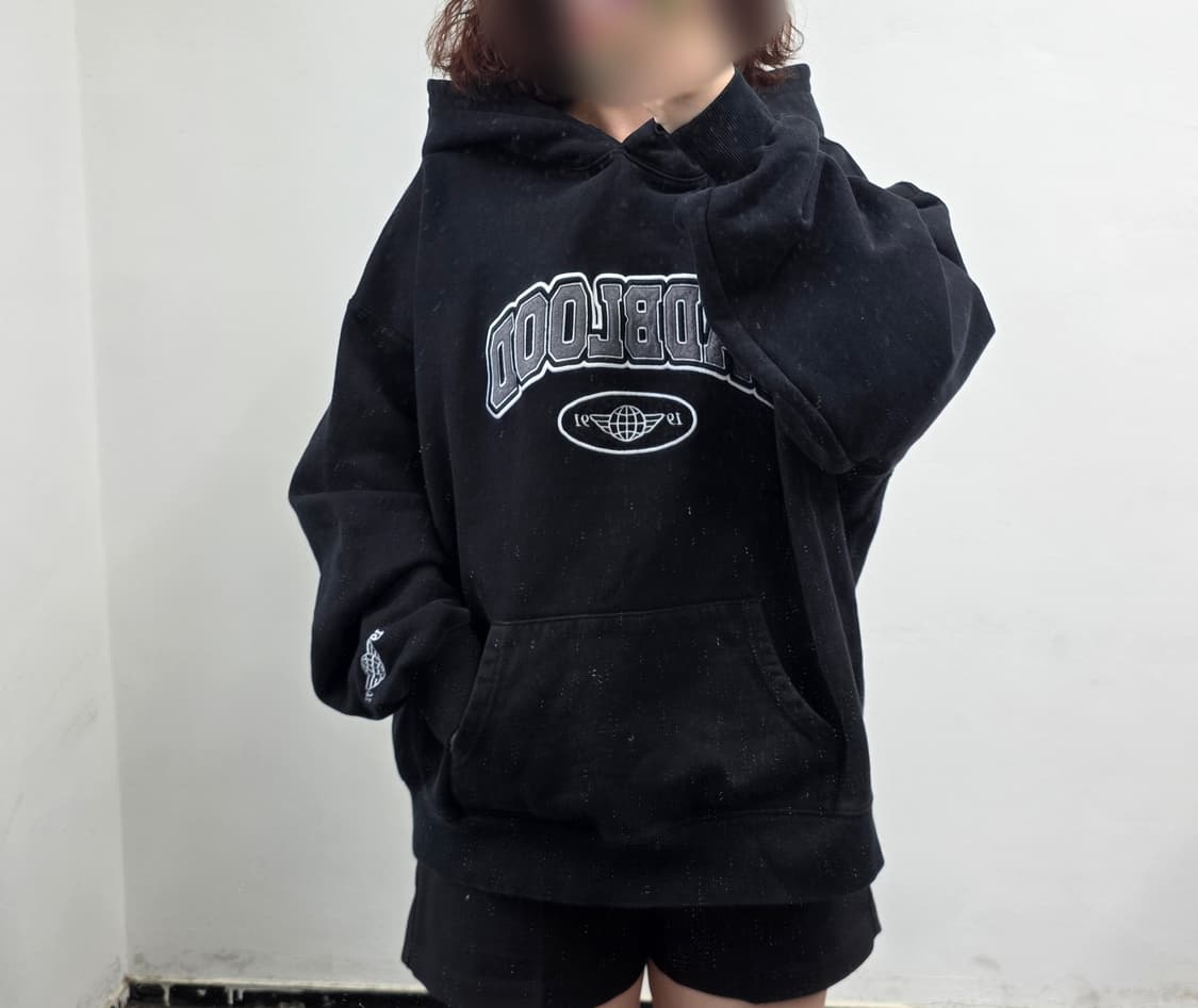 [프립]배드블러드(BADBLOOD) 아치형 자수 후드티 상품이미지2