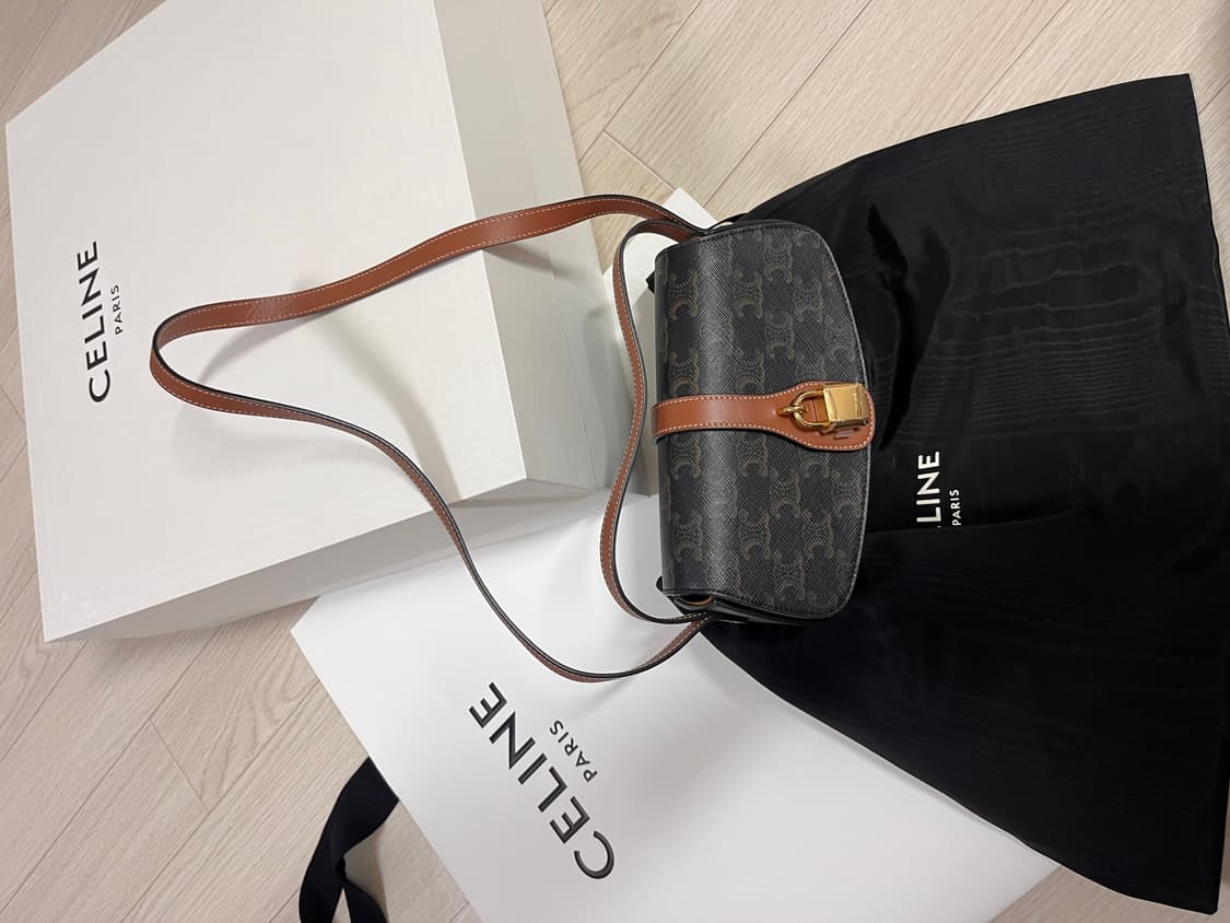 셀린느 클러치 온 스트랩 타부백 상품이미지2