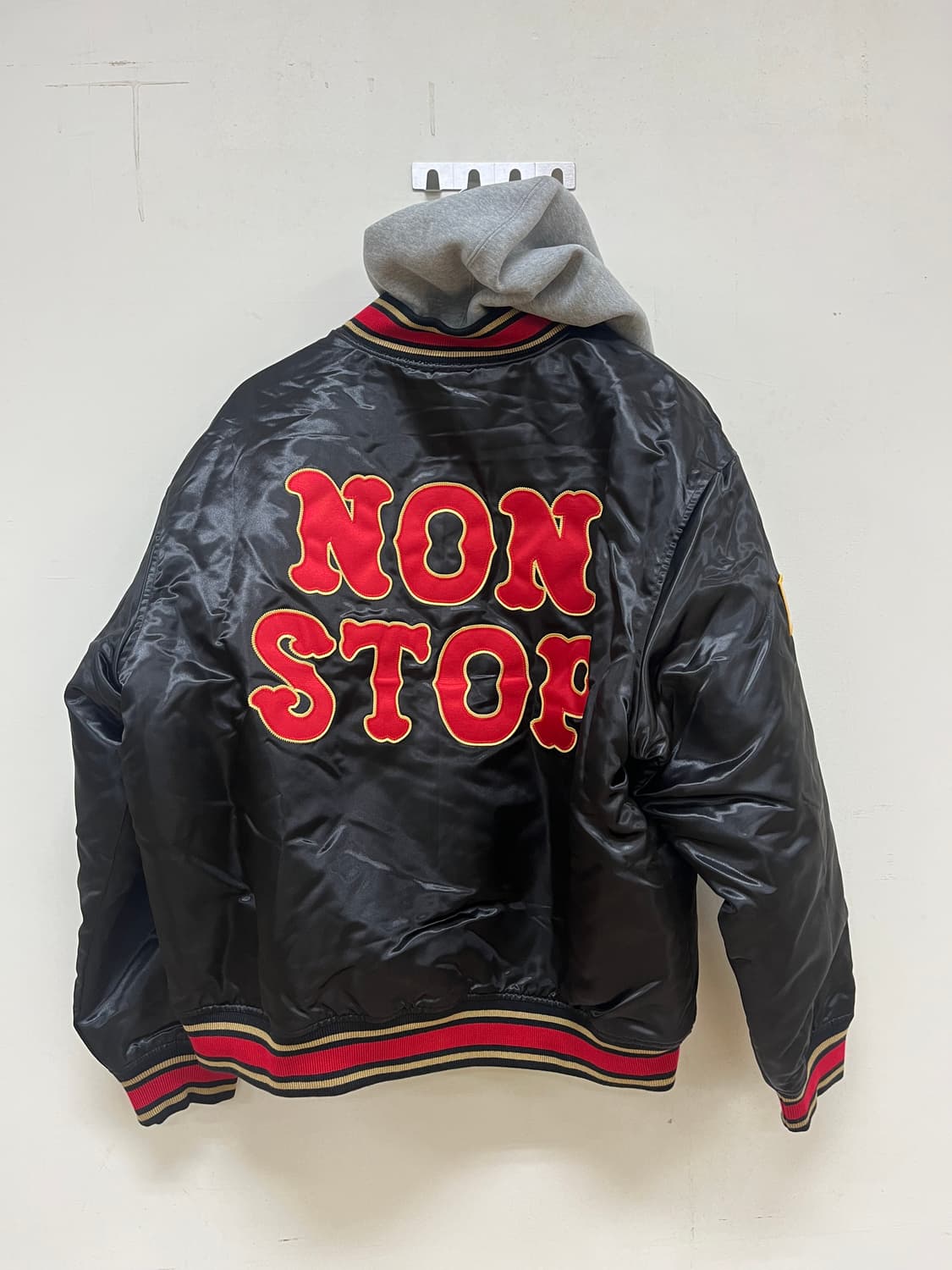 슈프림 25ss 홈런 자켓 새상품 상품이미지5