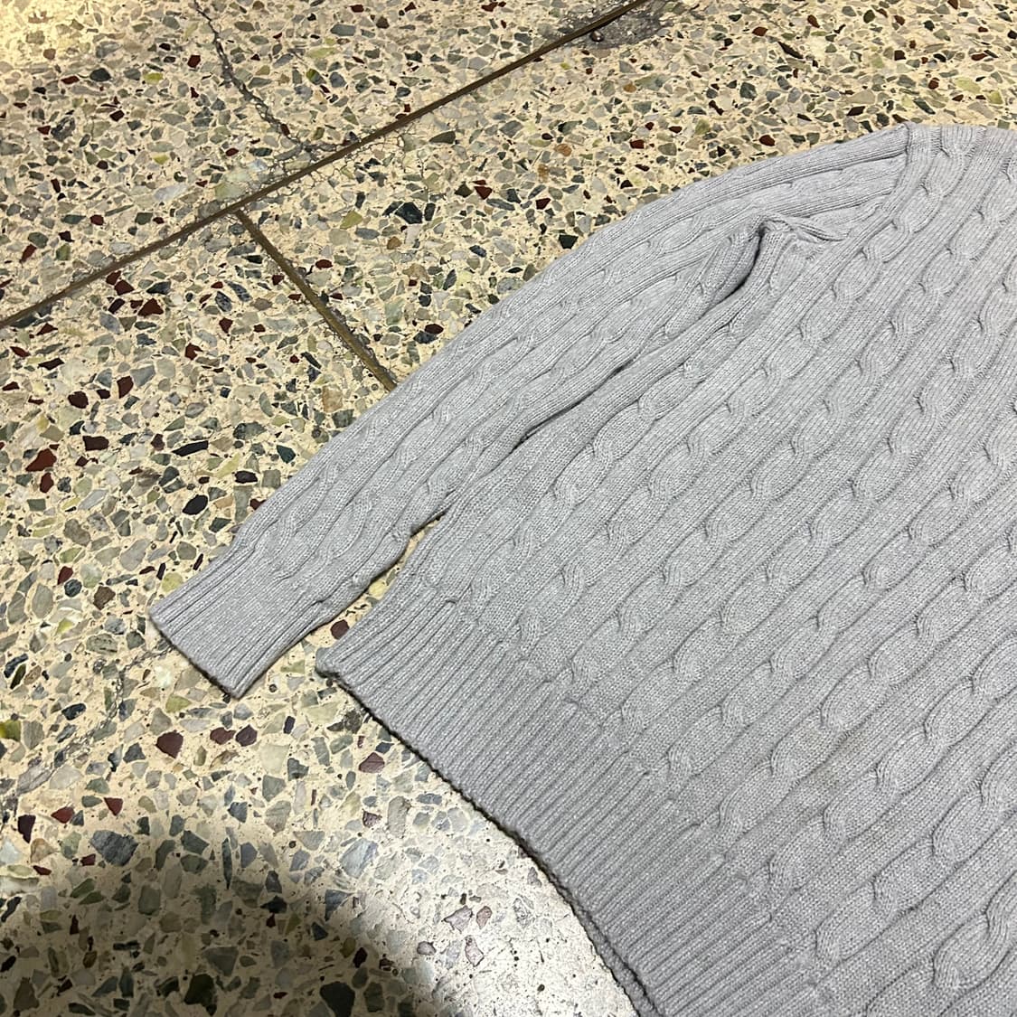 폴로 랄프로렌(POLO RalphLauren)그레이 브이넥 케이블 니트 상품이미지3