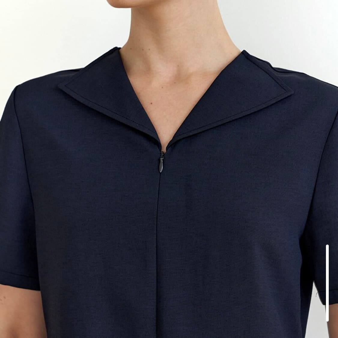 스프링크로커스(springcrocus) 네이비 카라 지퍼원피스 새상품 상품이미지3