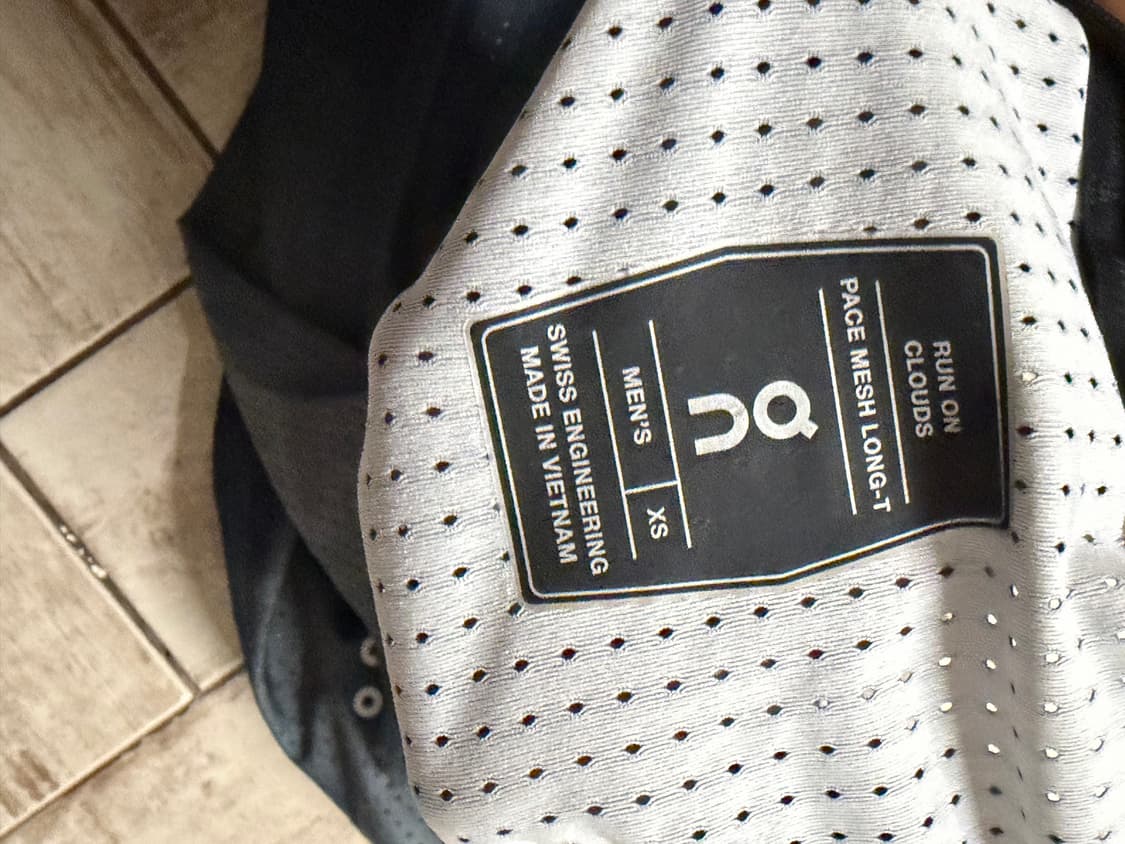 온러닝 페이스 메쉬 롱 티 XS 판매 상품이미지3