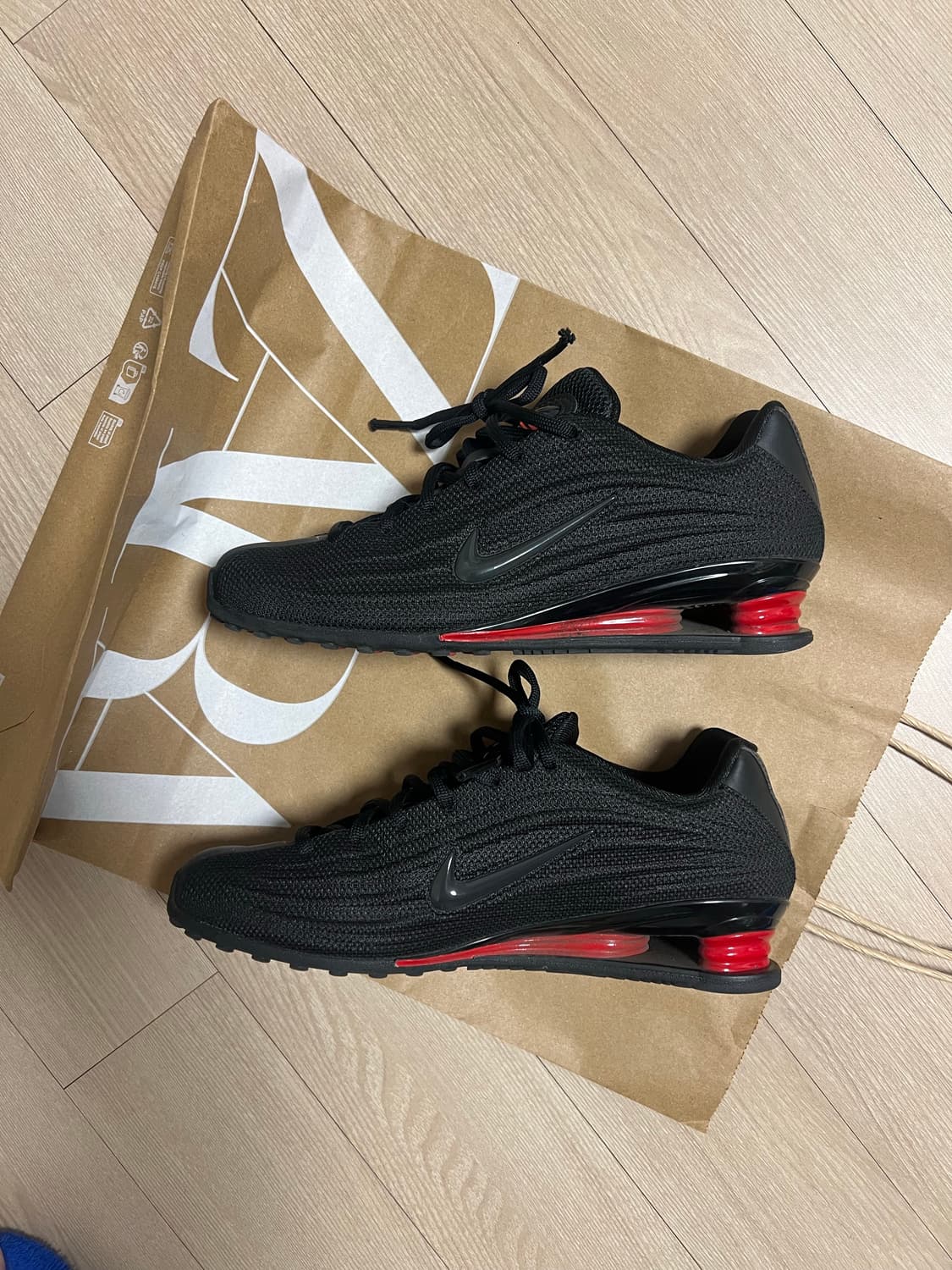 나이키샥스 Z 230 블랙  상품이미지3