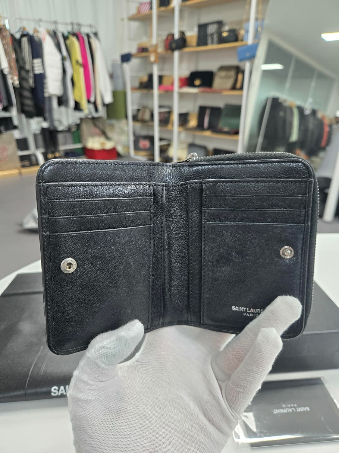 [50%세일] 입생로랑 지퍼 반지갑 상품이미지5