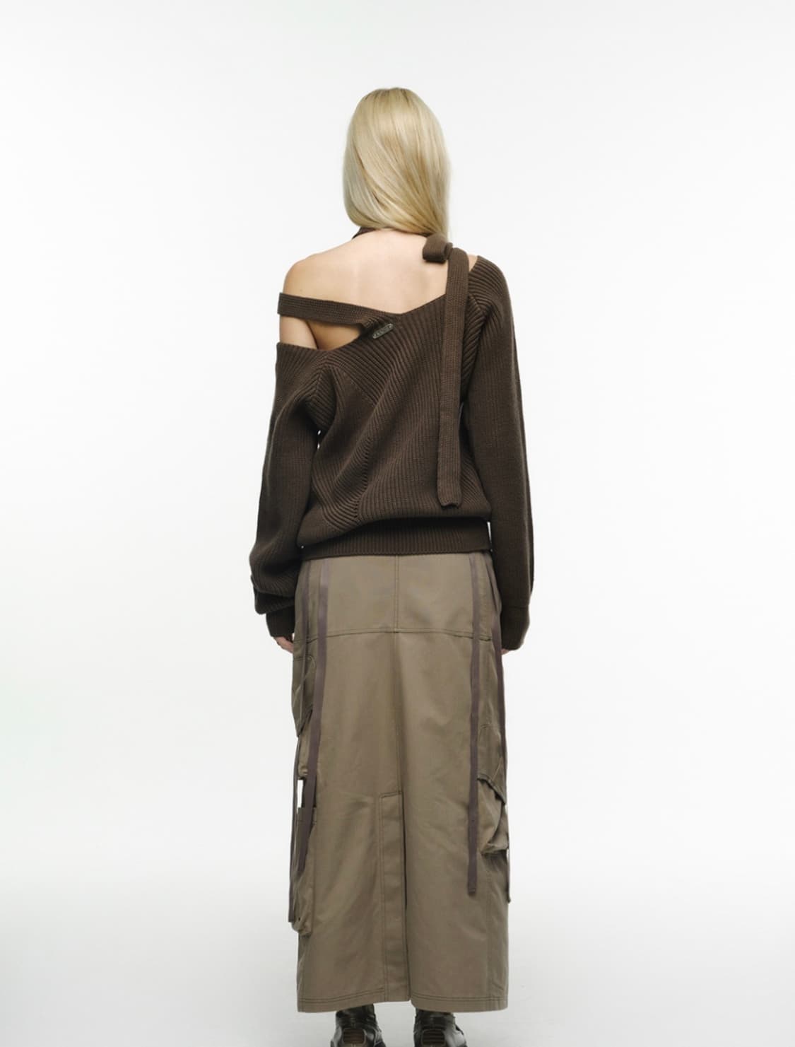 나체 HALTER STRAP KNIT KHAKI BROWN  상품이미지2