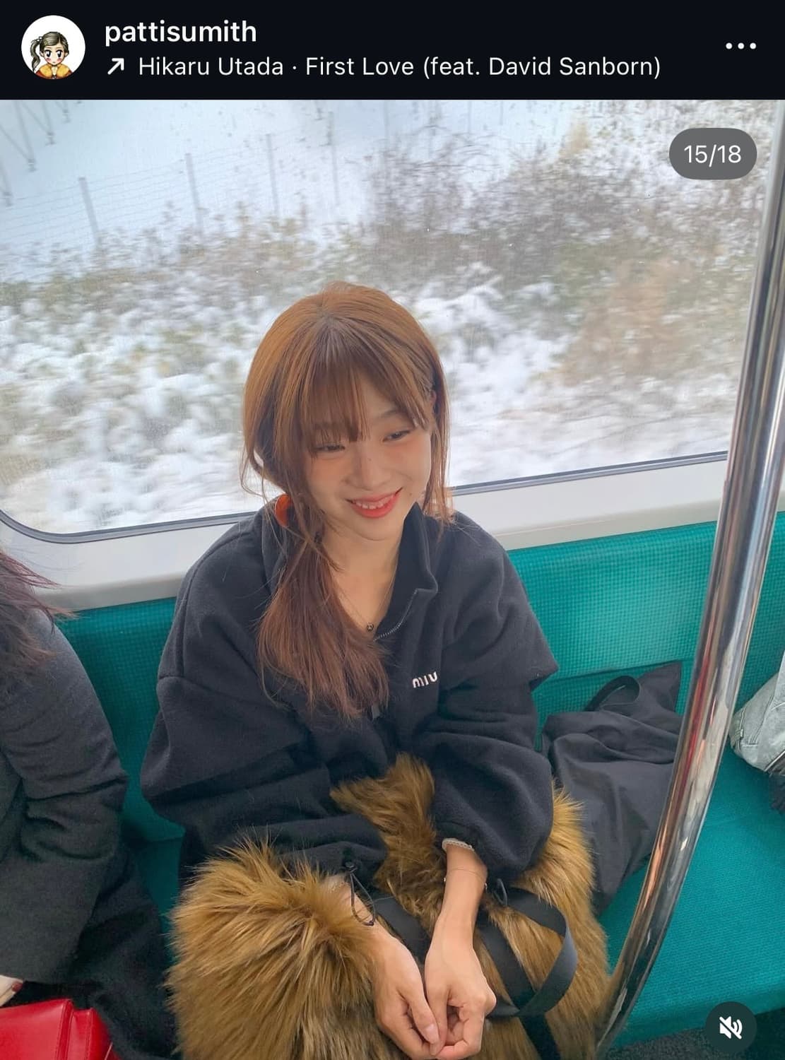 Miumiu 미우미우 하프 플리스 집업 네이비 S (정품) 상품이미지2