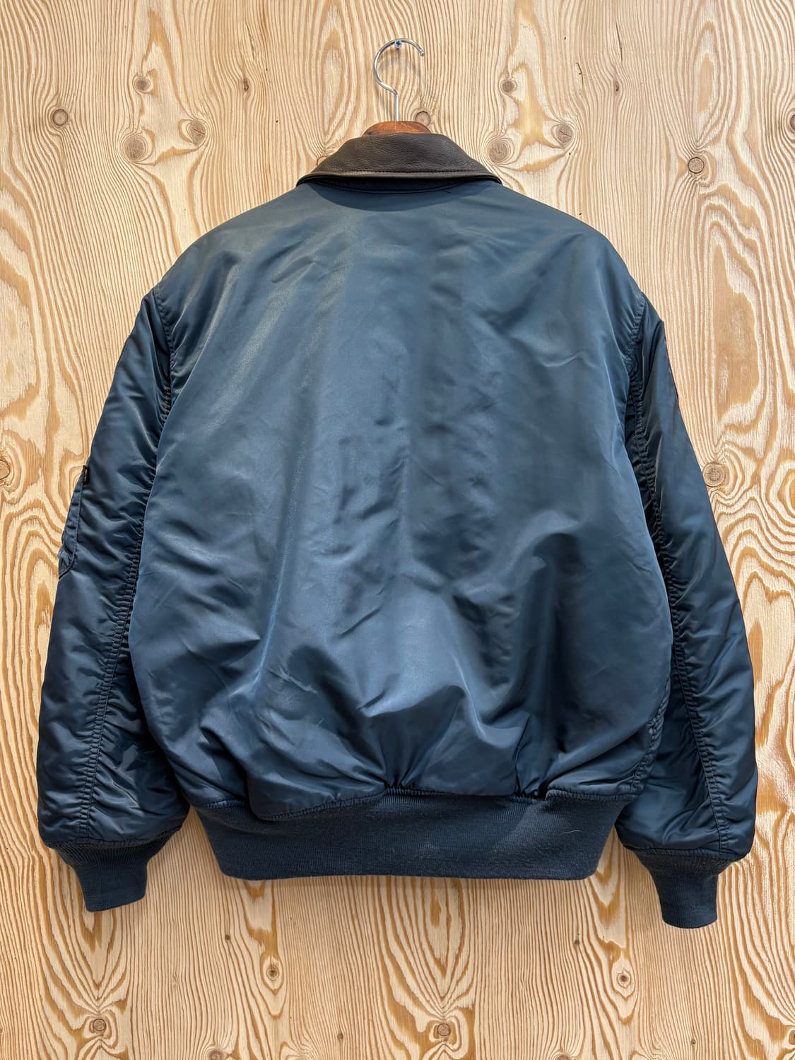 알파인더스트리 CWU-45/P ma-1 항공자켓 상품이미지4