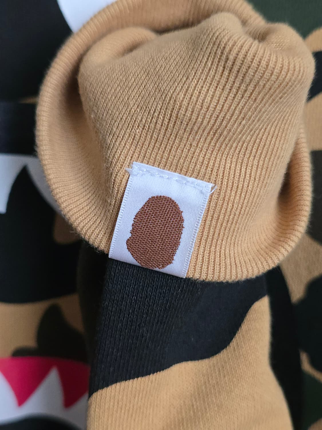 베이프 샤크 크루넥(황계) 상품이미지5