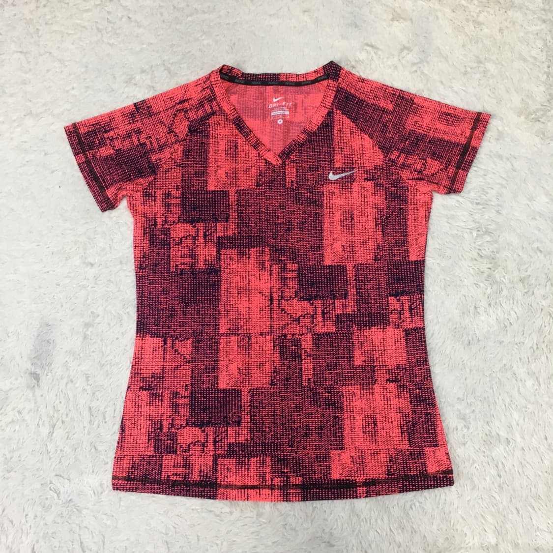 나이키 여성 드라이핏 반팔티 DD27 상품이미지1