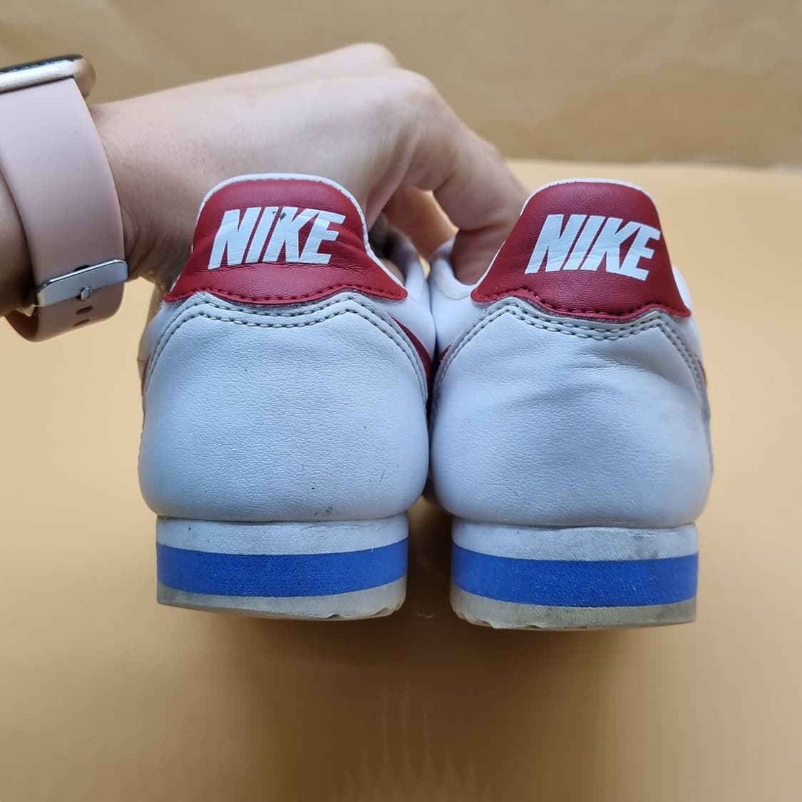 나이키 코르테즈 흰빨 운동화240. 상품이미지3